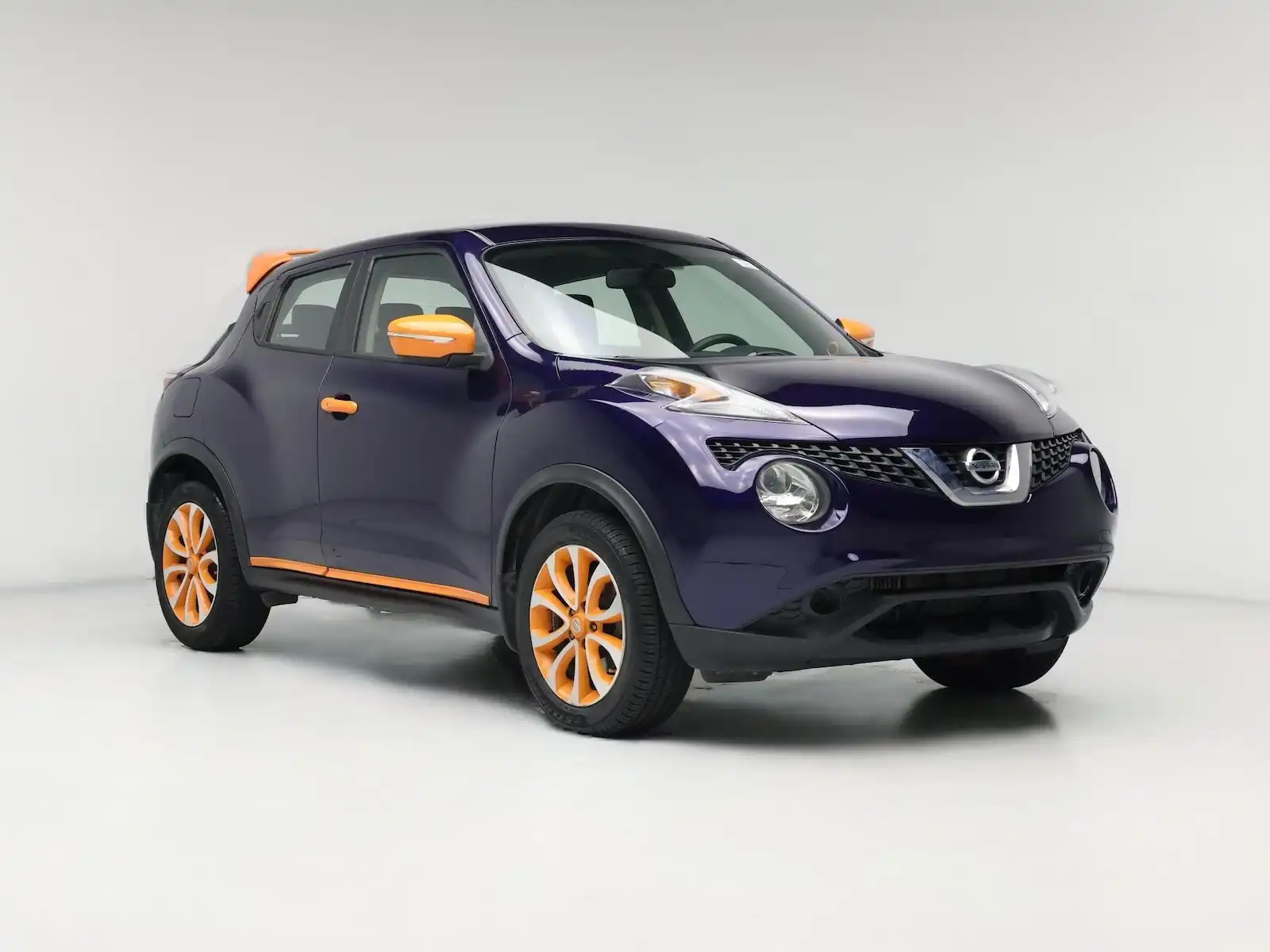 2015 Nissan Juke S FWD CVT's photo