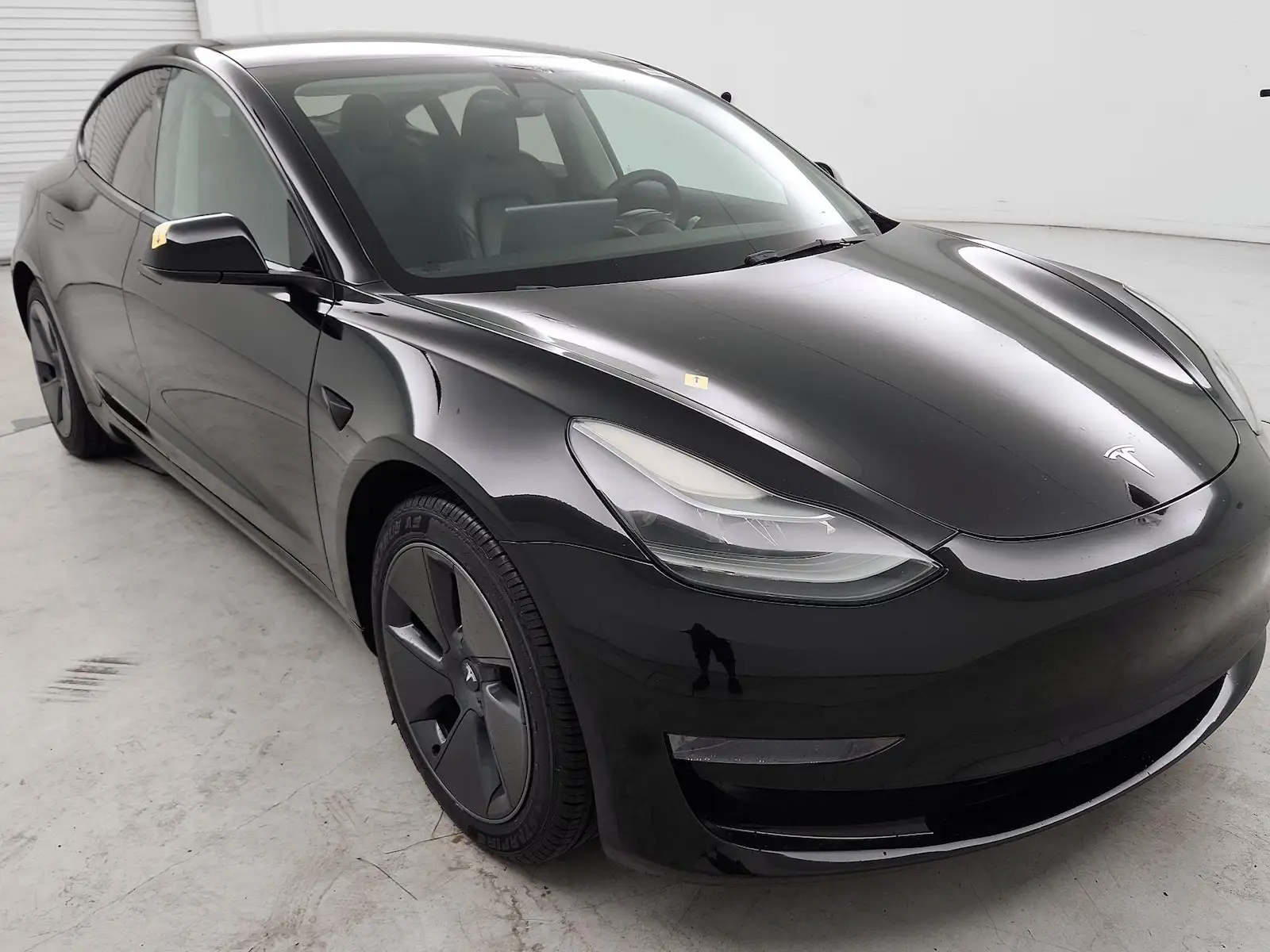 2021 Tesla Model 3 Standard Range Plus photo 1