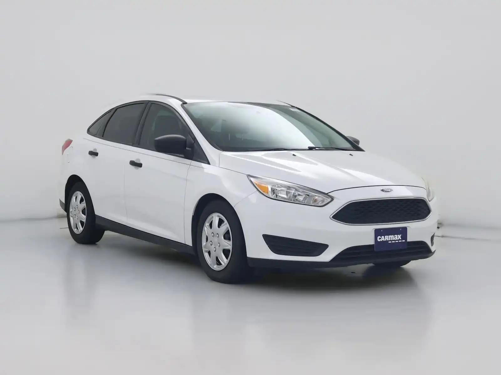 2017 Ford Focus S Sedan's photo
