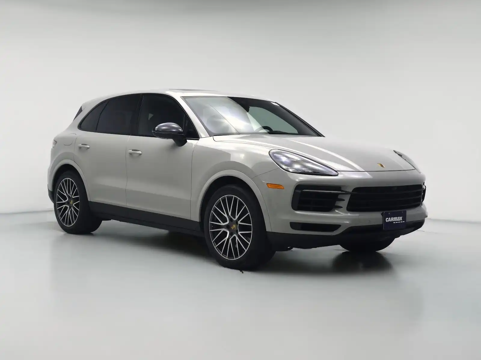 2022 Porsche Cayenne S's photo