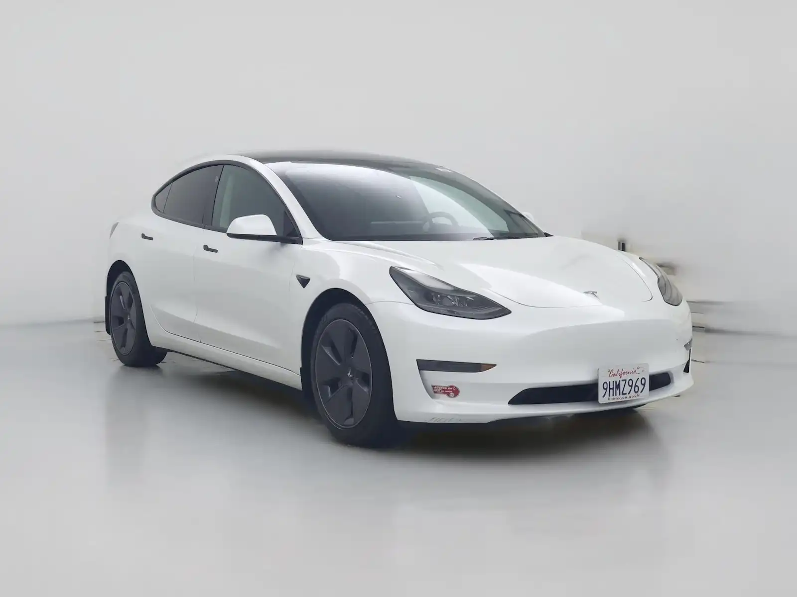 2023 Tesla Model 3 Base's photo