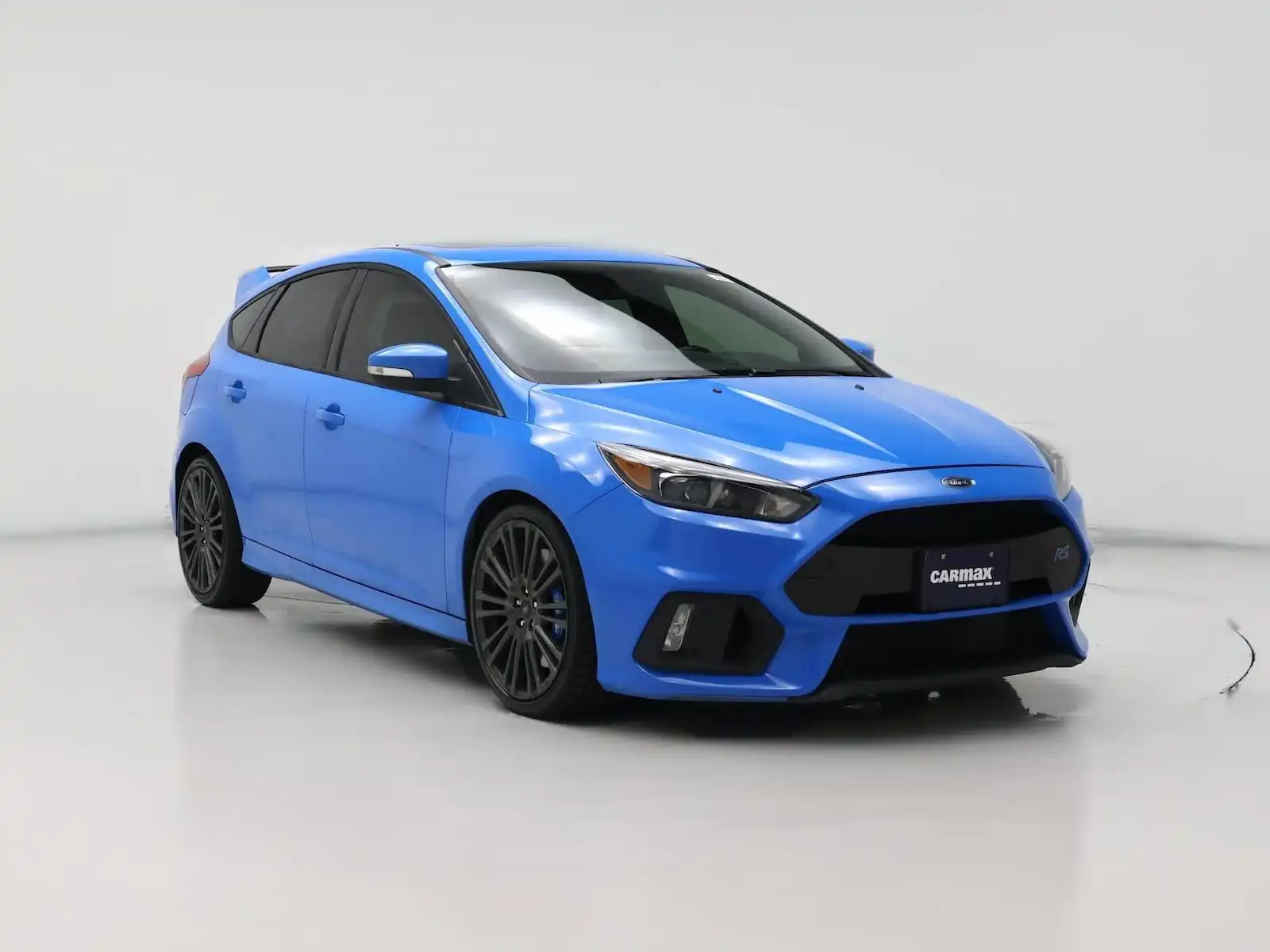 2017 Ford Focus RS Hatchback 5-Door's photo