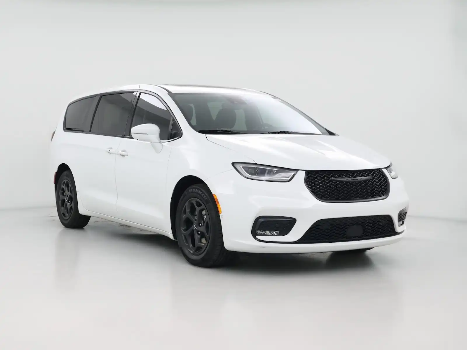 2022 Chrysler Pacifica Hybrid Limited's photo
