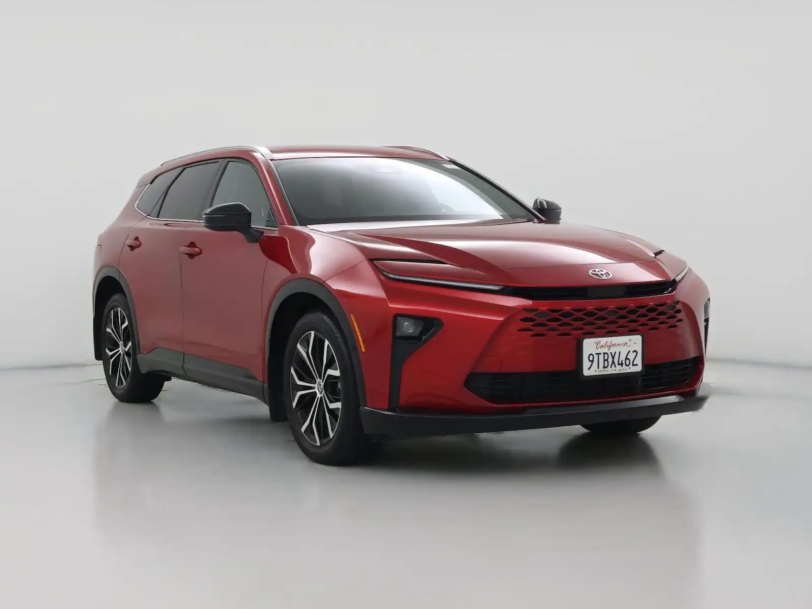 2025 Toyota Crown Signia XLE AWD's photo