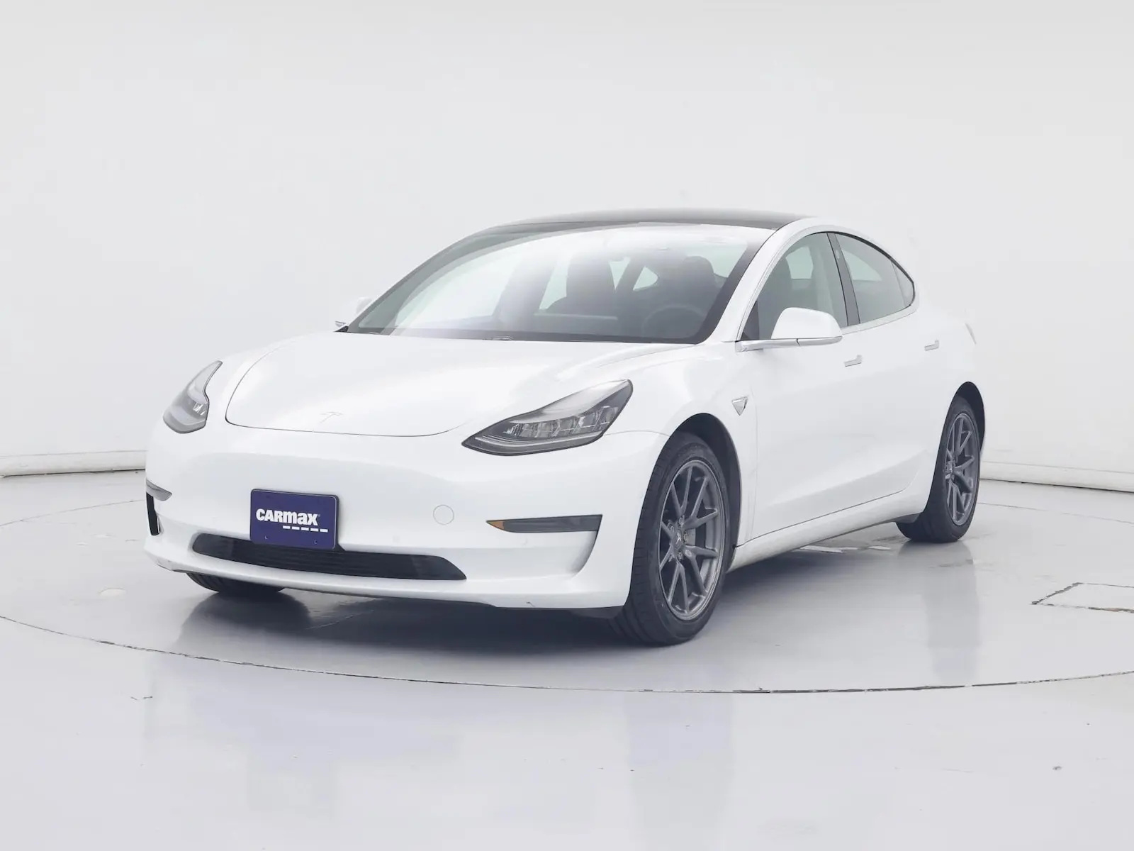 2020 Tesla Model 3 Standard Range Plus photo 5