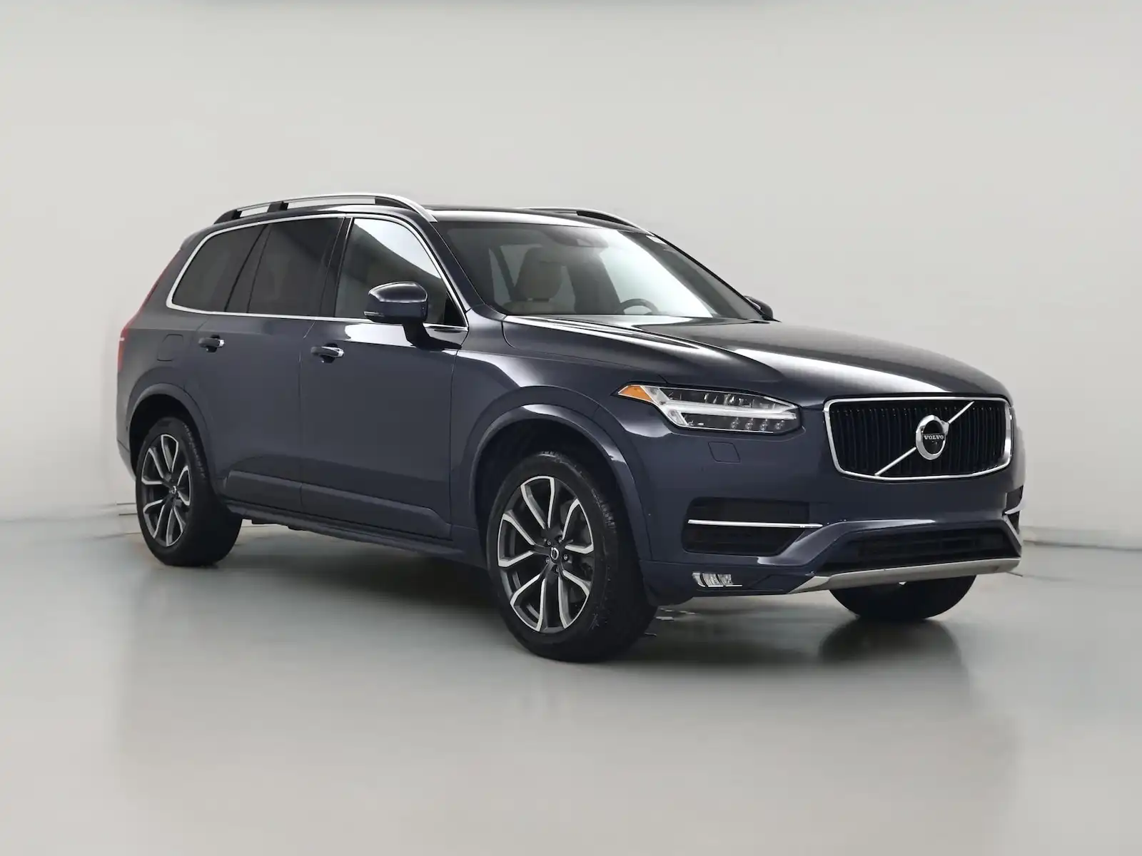2019 Volvo XC90 T6 Momentum AWD's photo