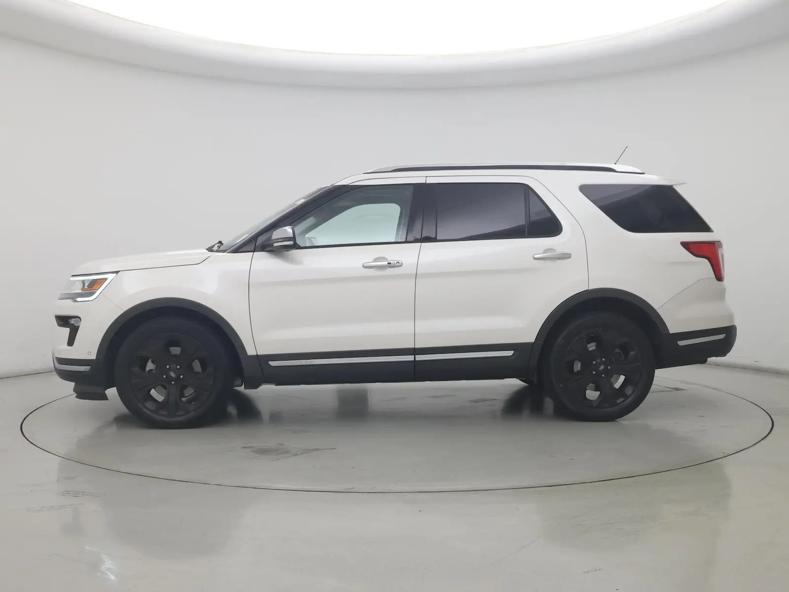 2018 Ford Explorer Platinum 4WD photo 4