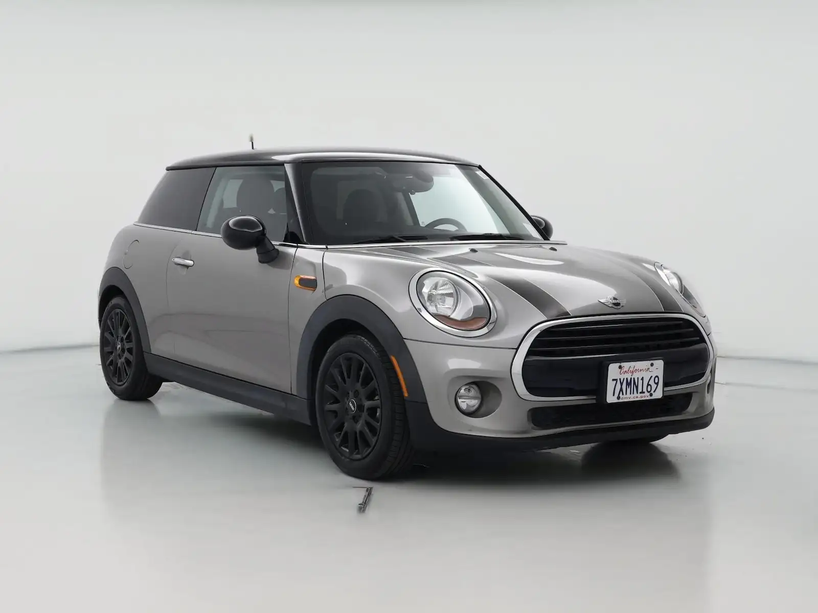 2017 MINI Cooper Base's photo