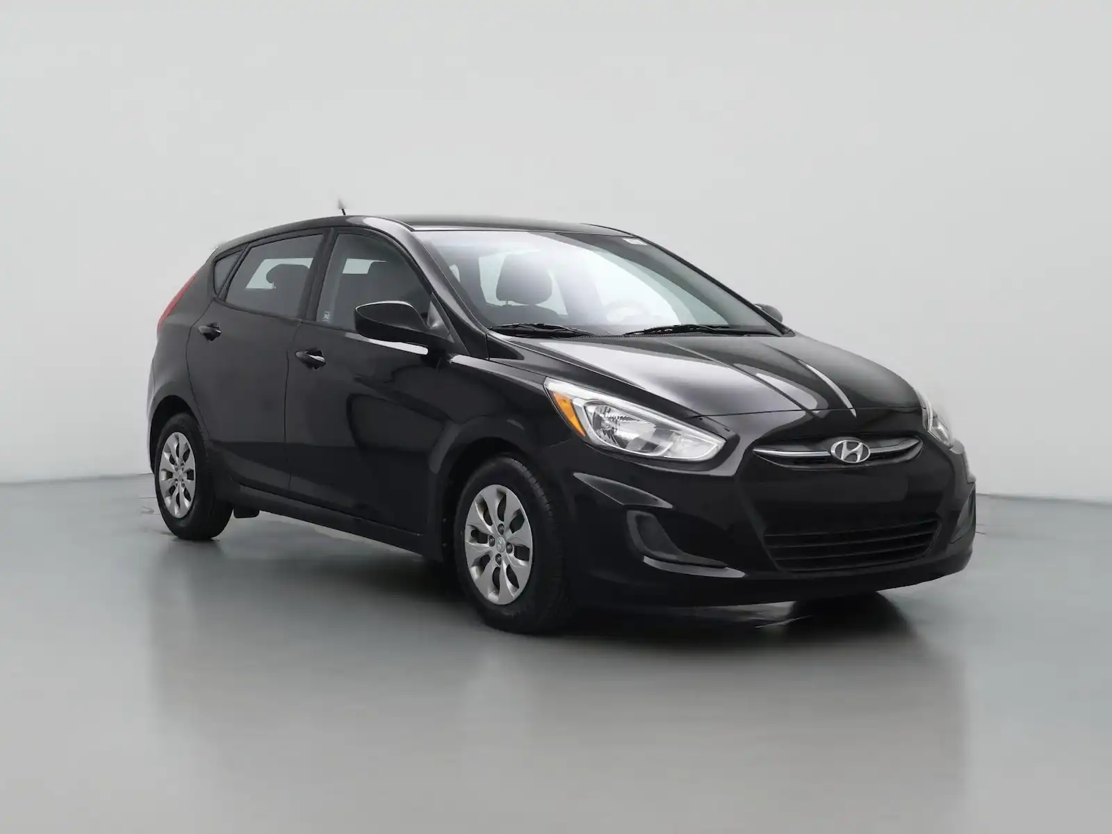 2016 Hyundai Accent SE 6AT 5-Door's photo