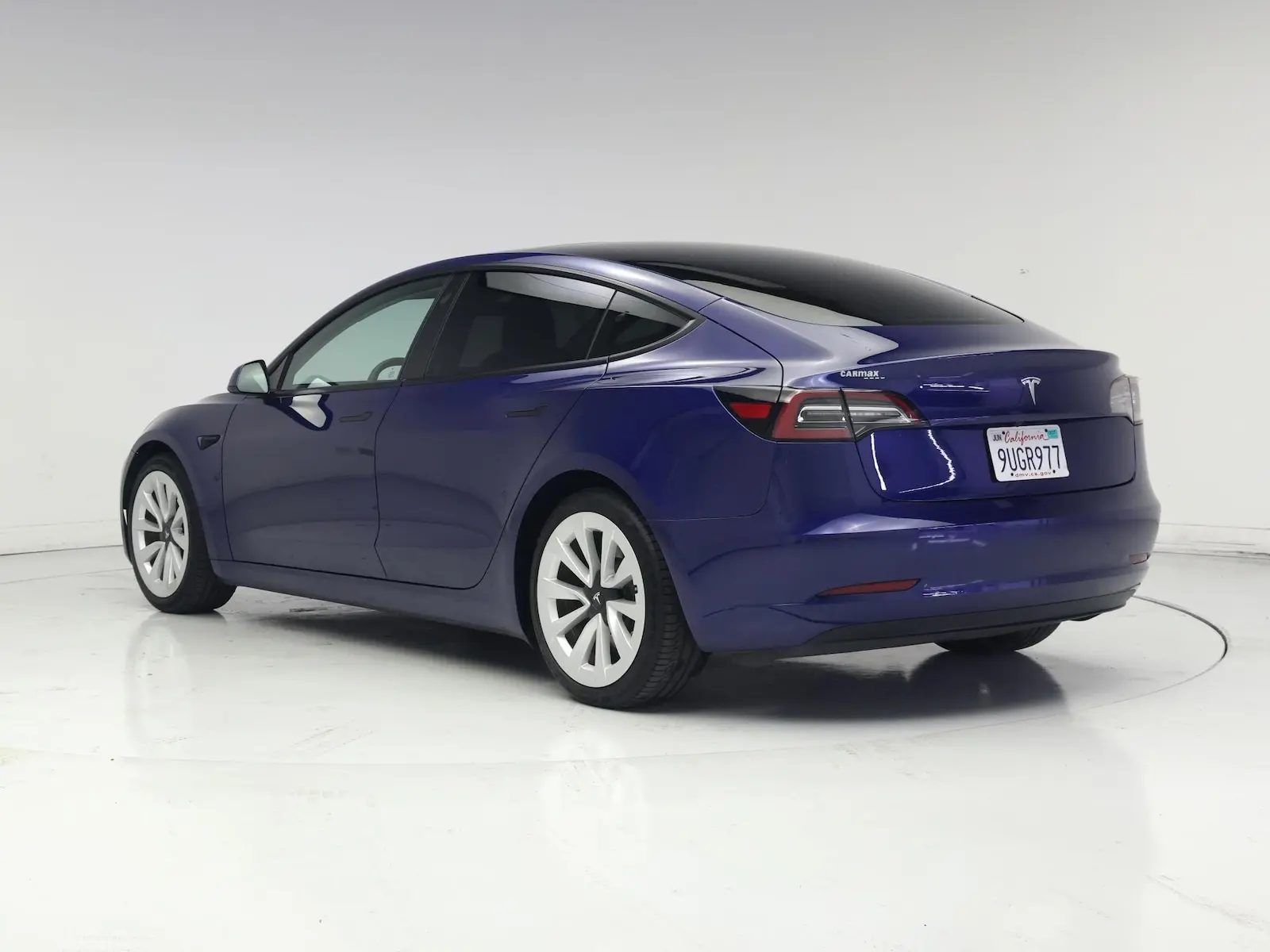 2021 Tesla Model 3 Standard Range Plus photo 3