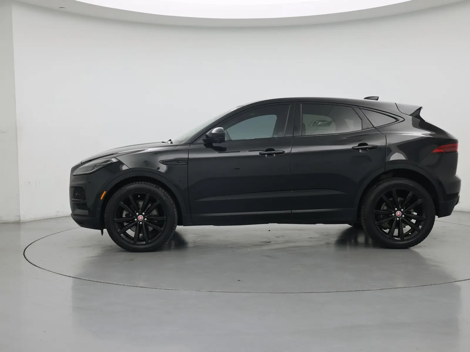 2022 Jaguar E-PACE P250 SE photo 4