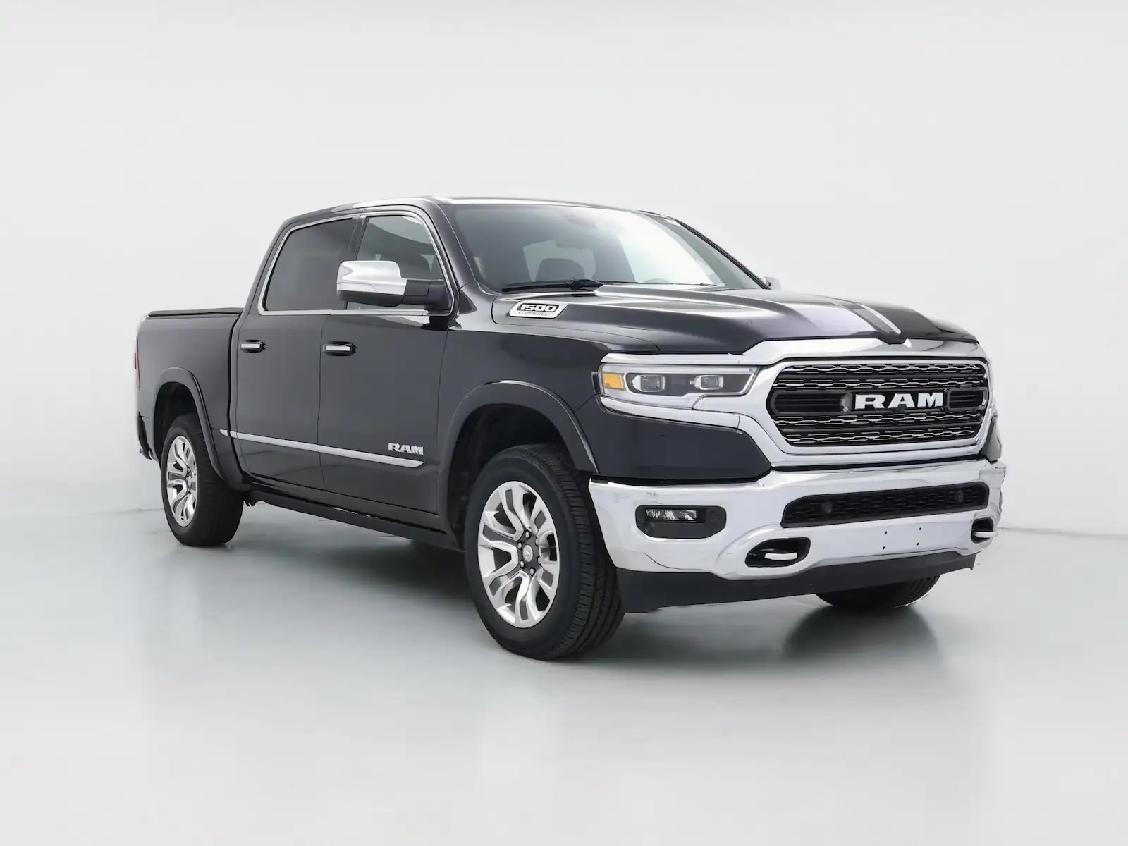 2022 RAM 1500 Limited 4WD Crew Cab 5'7's photo