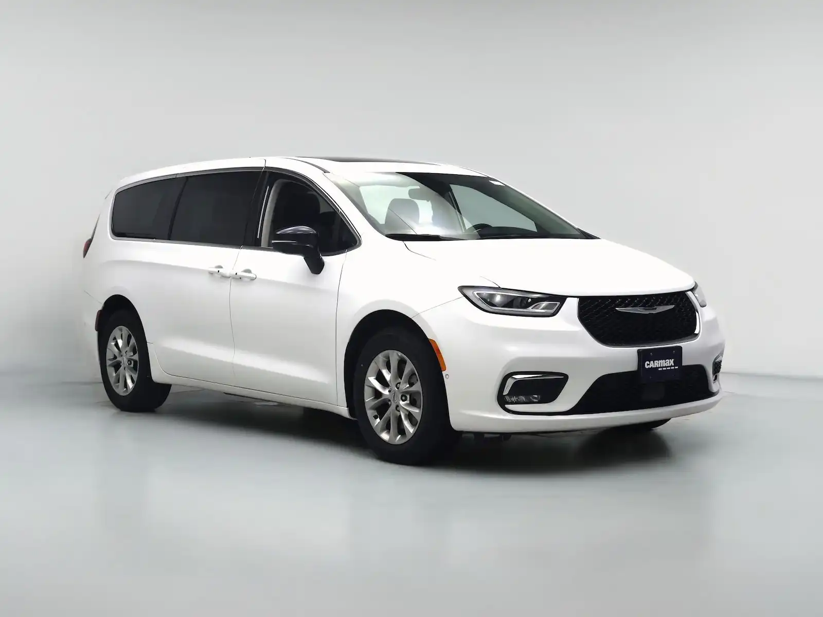 2024 Chrysler Pacifica Touring L AWD's photo