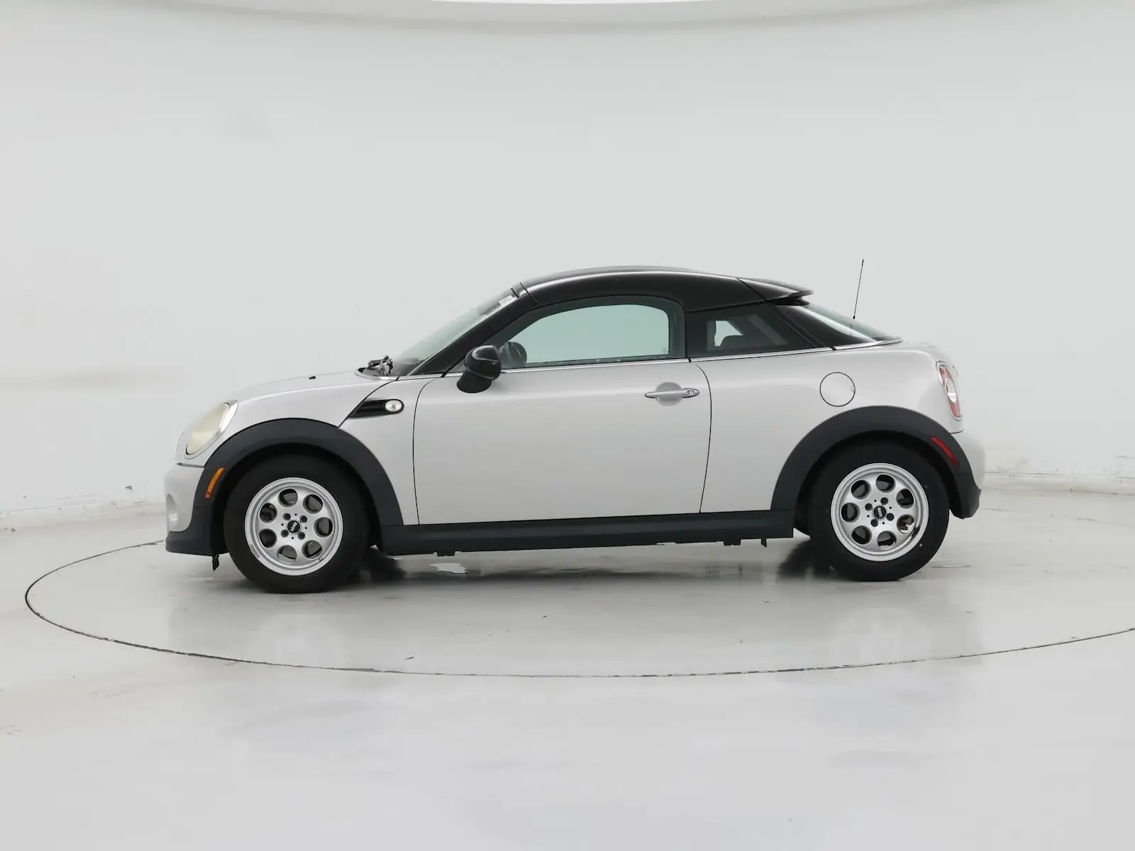 2015 MINI Cooper Base photo 4