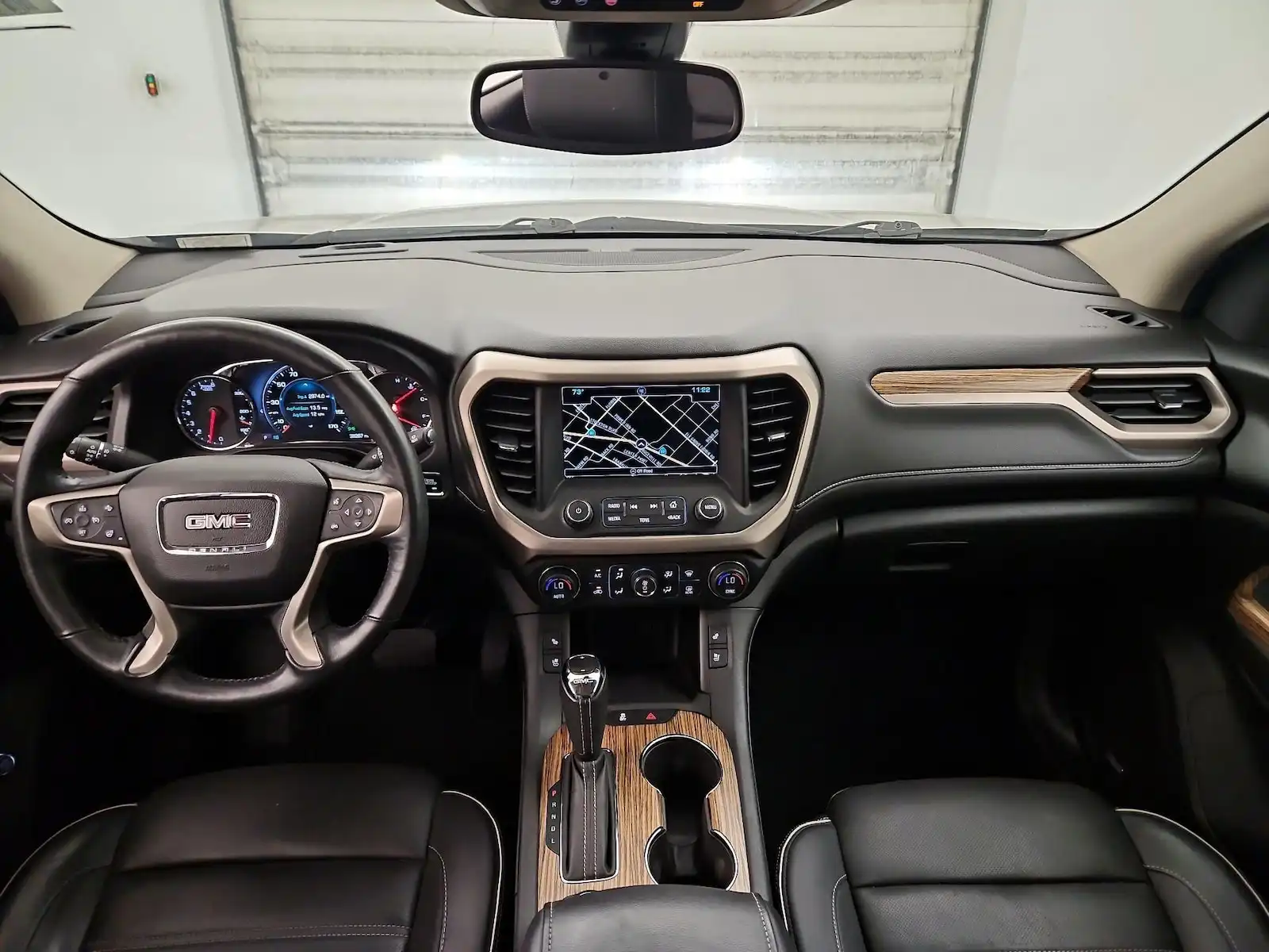2017 GMC Acadia Denali AWD's photo