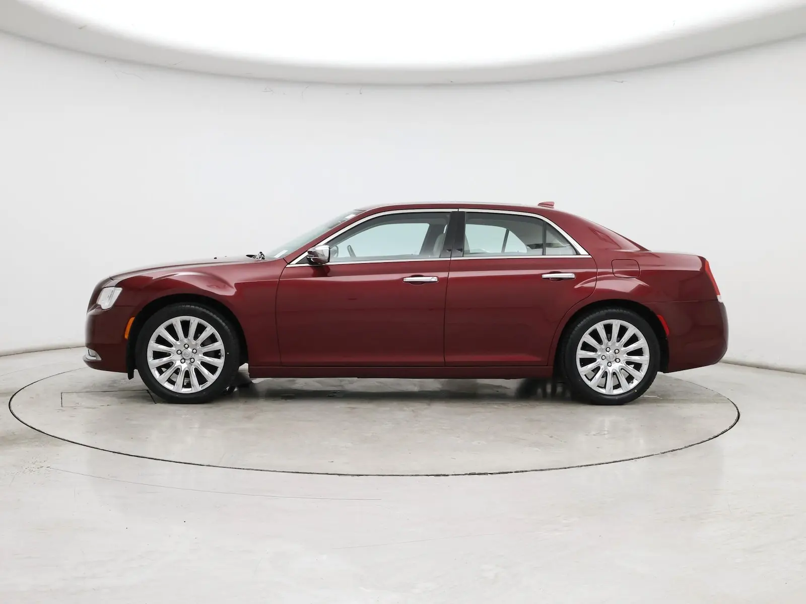 2016 Chrysler 300 C photo 4