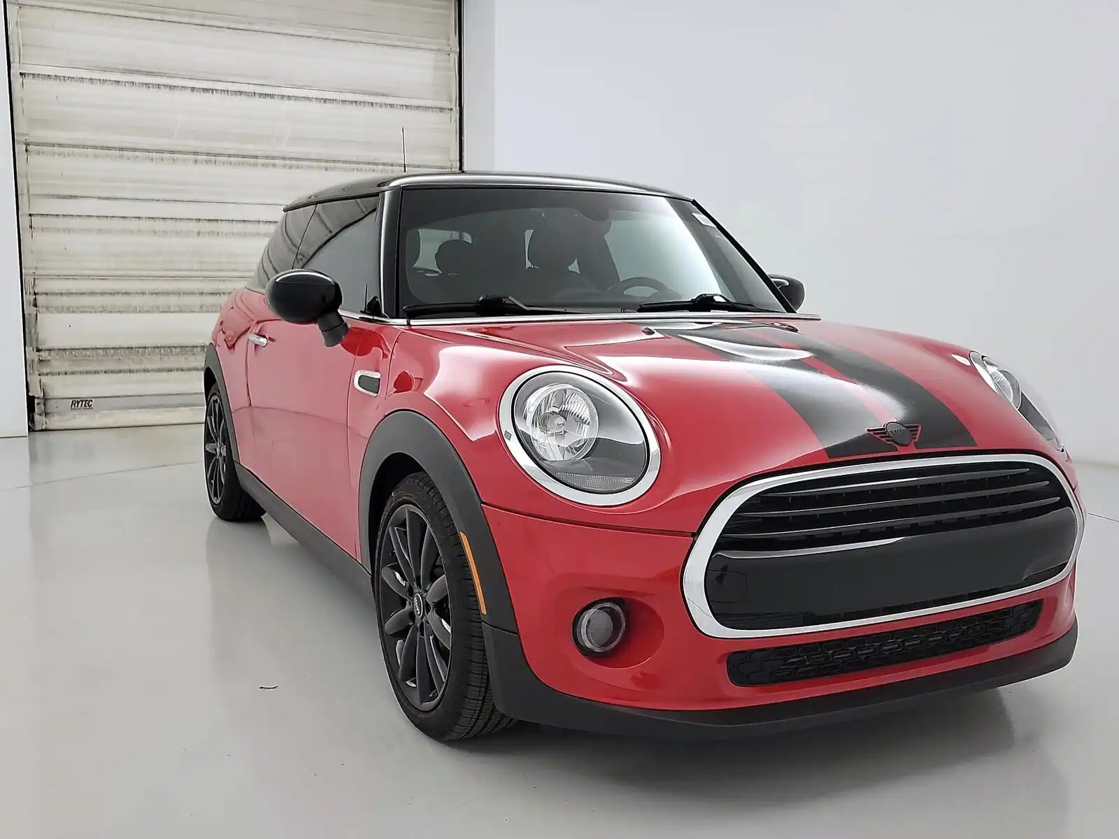 2020 MINI Hardtop Oxford Edition's photo