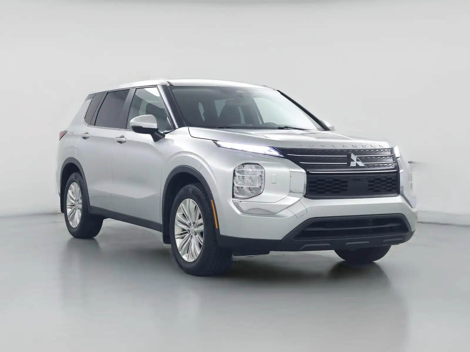 2023 Mitsubishi Outlander ES S-AWC's photo