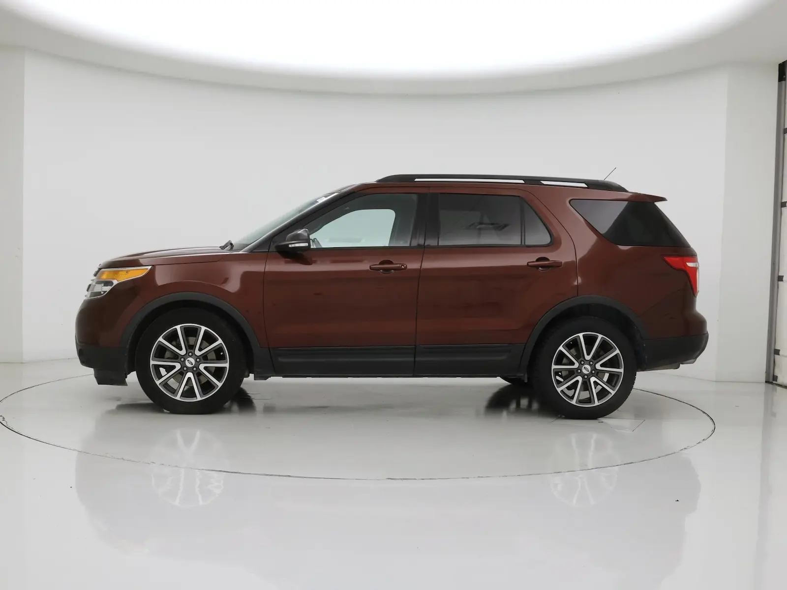 2015 Ford Explorer XLT photo 4