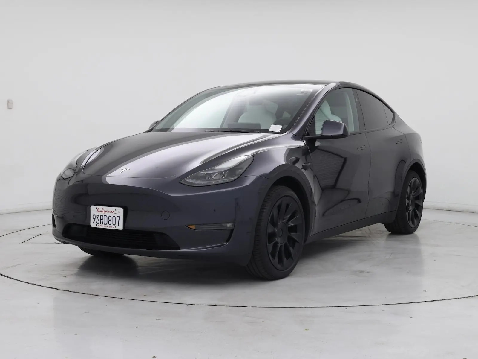 2025 Tesla Model Y Long Range Dual Motor AWD photo 5