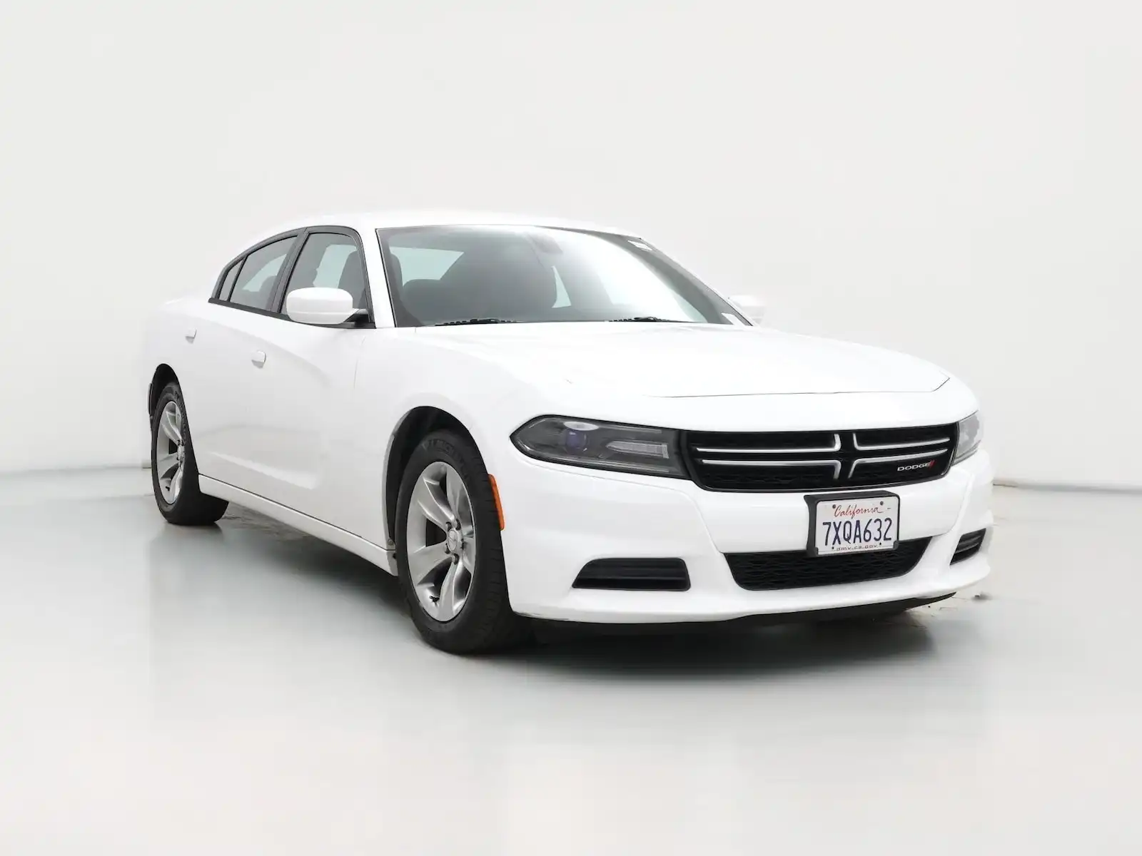 2016 Dodge Charger SE's photo