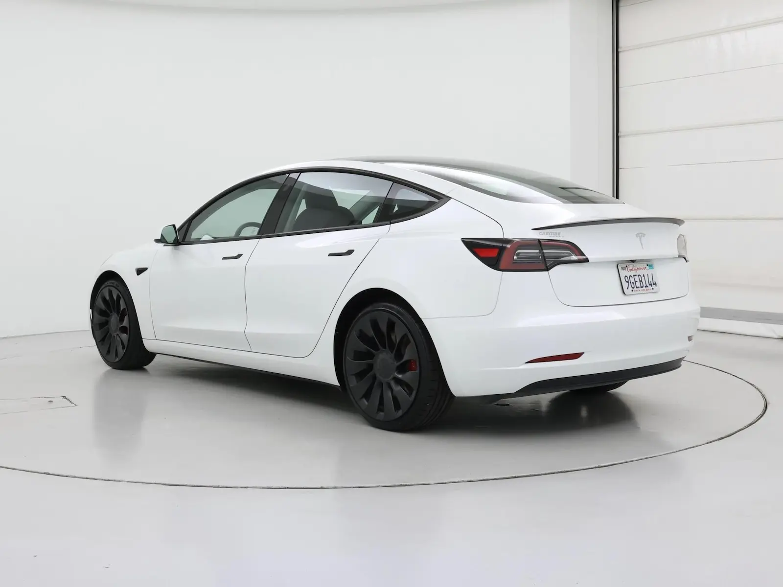 2023 Tesla Model 3 Performance photo 3