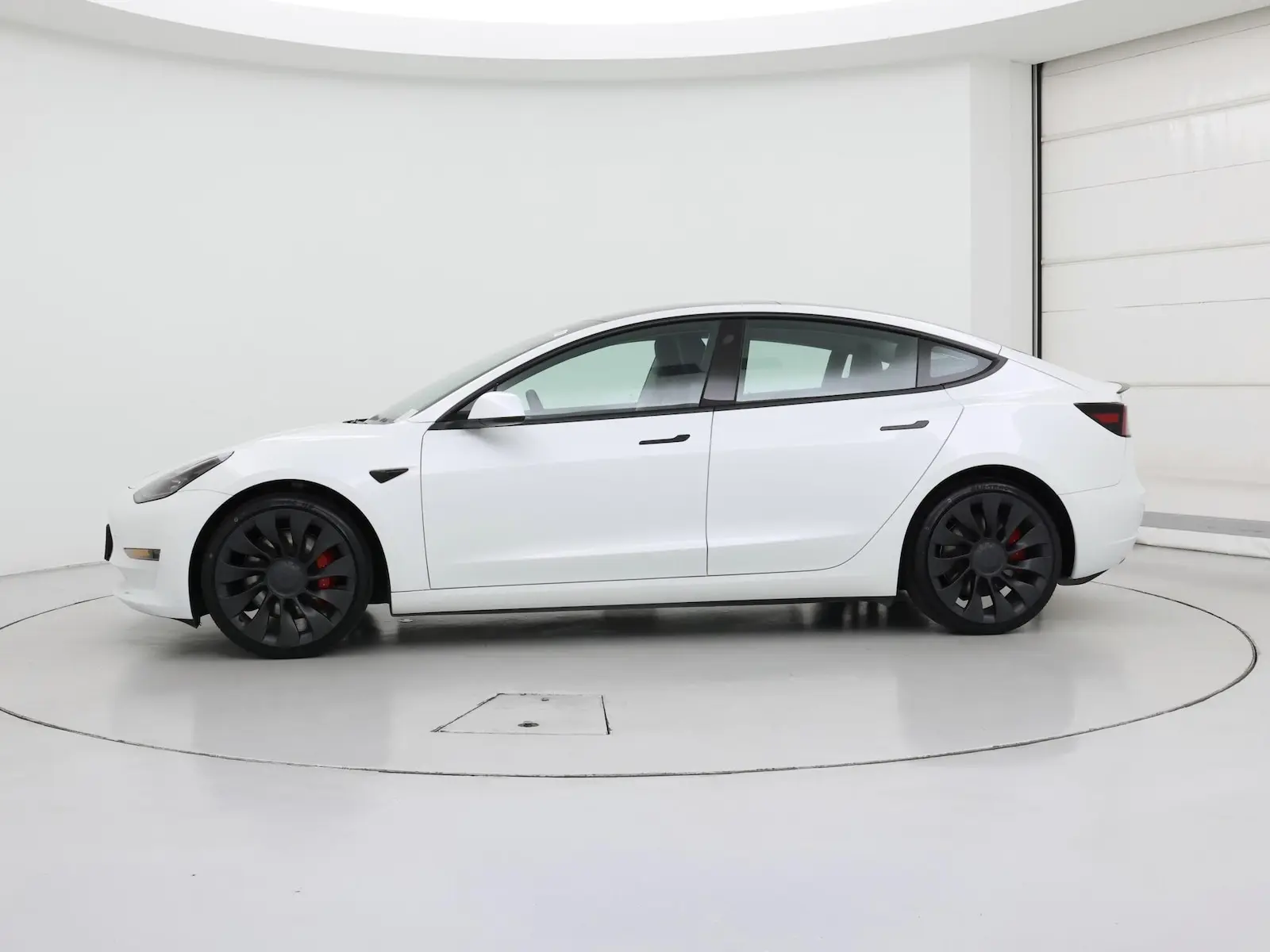 2023 Tesla Model 3 Performance photo 4