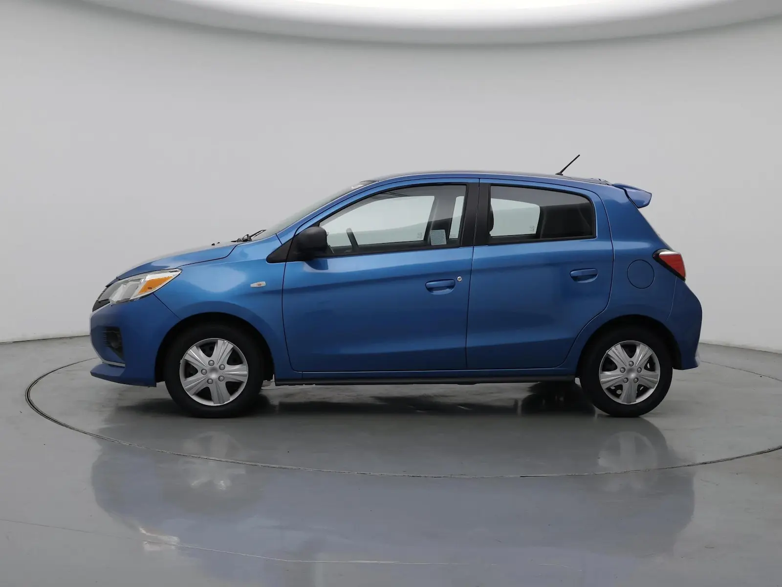 2021 Mitsubishi Mirage ES CVT photo 4