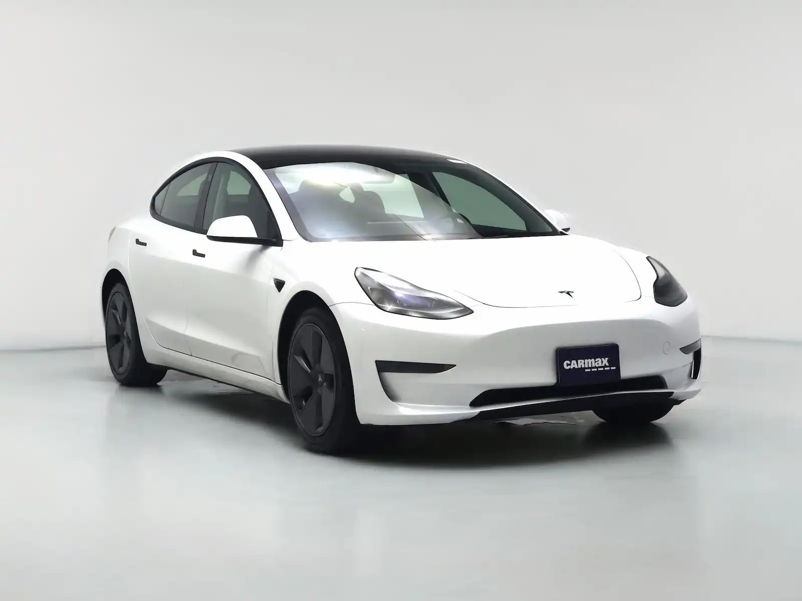 2023 Tesla Model 3 Base's photo