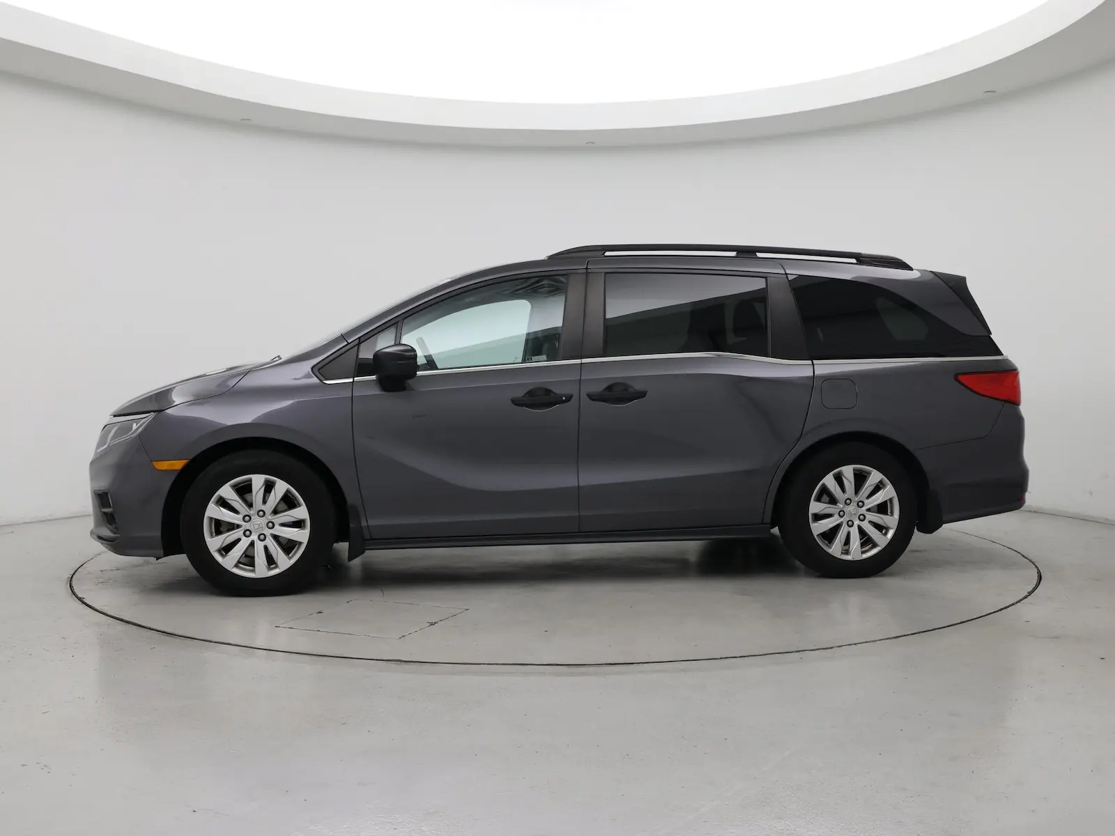 2019 Honda Odyssey LX photo 4
