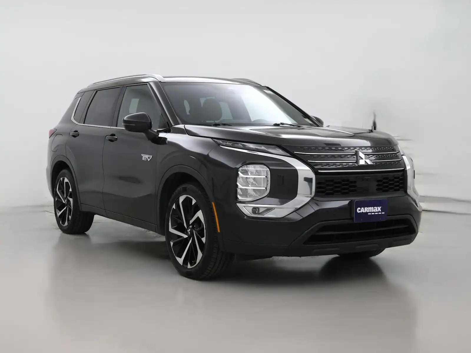 2023 Mitsubishi Outlander Plug-in Hybrid 40th Anniversary S-AWC's photo
