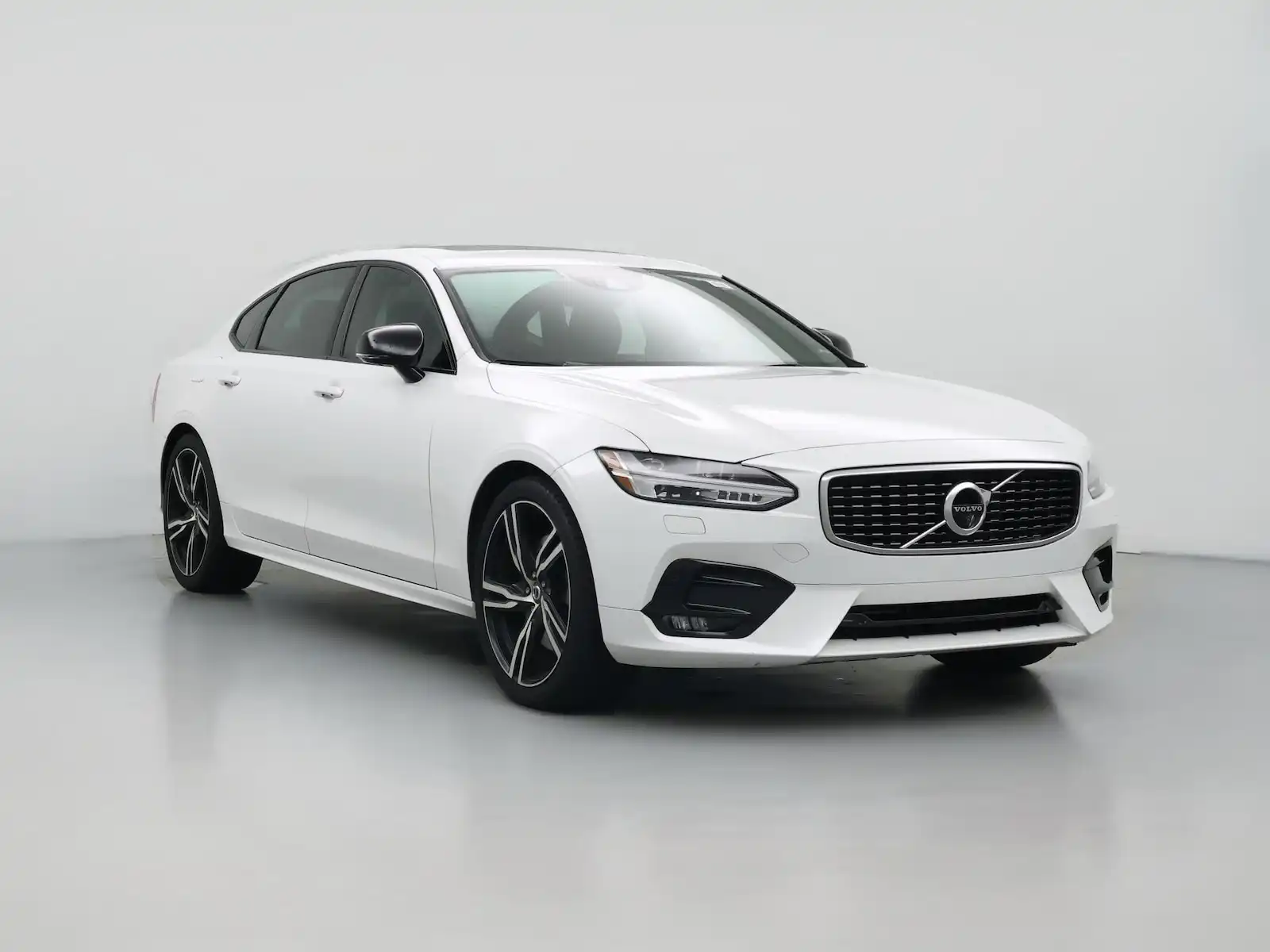 2020 Volvo S90 T6 R-Design AWD's photo