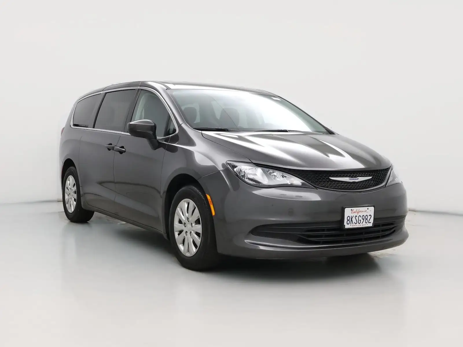 2019 Chrysler Pacifica L photo 1
