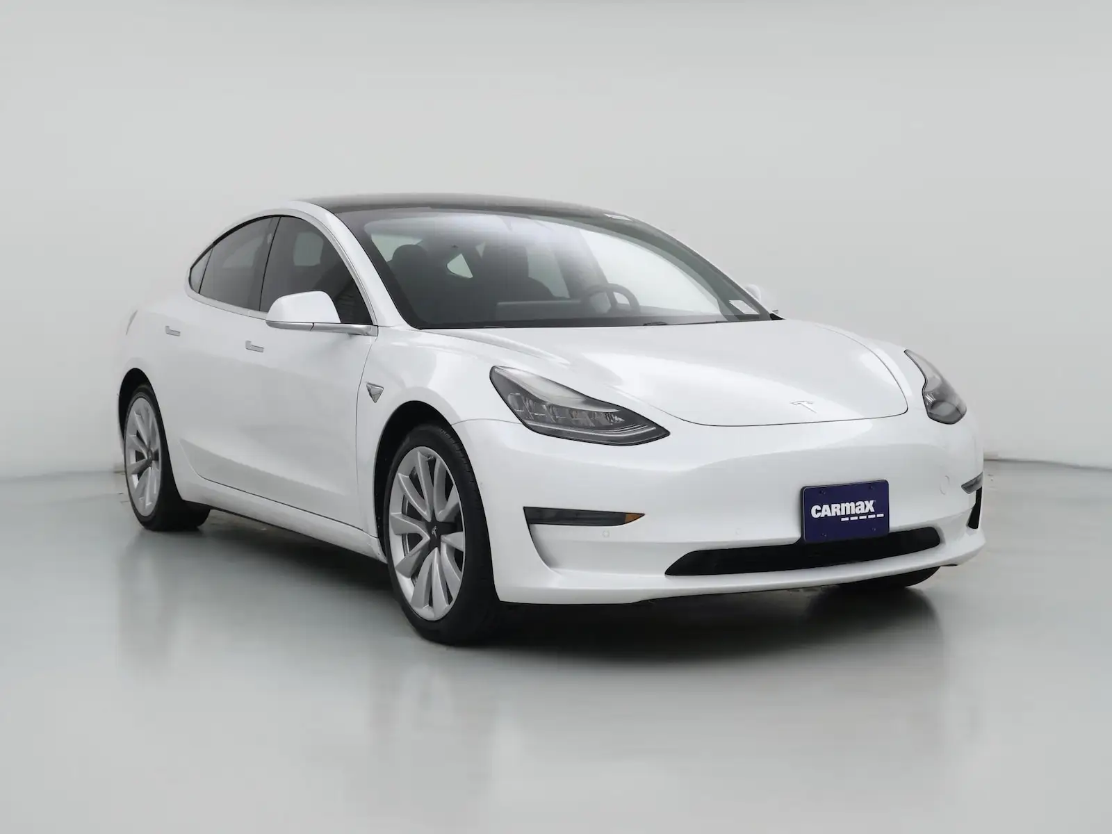 2020 Tesla Model 3 Standard Range Plus photo 1
