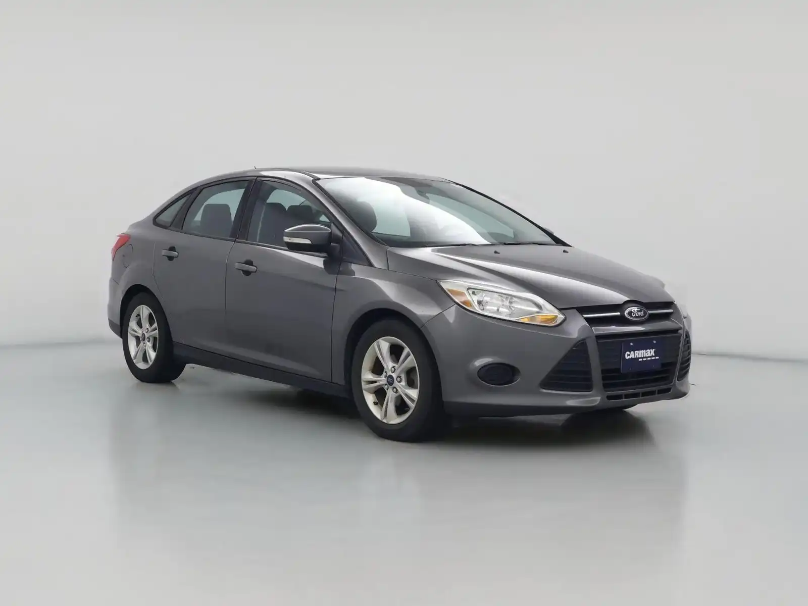 2014 Ford Focus SE Sedan's photo