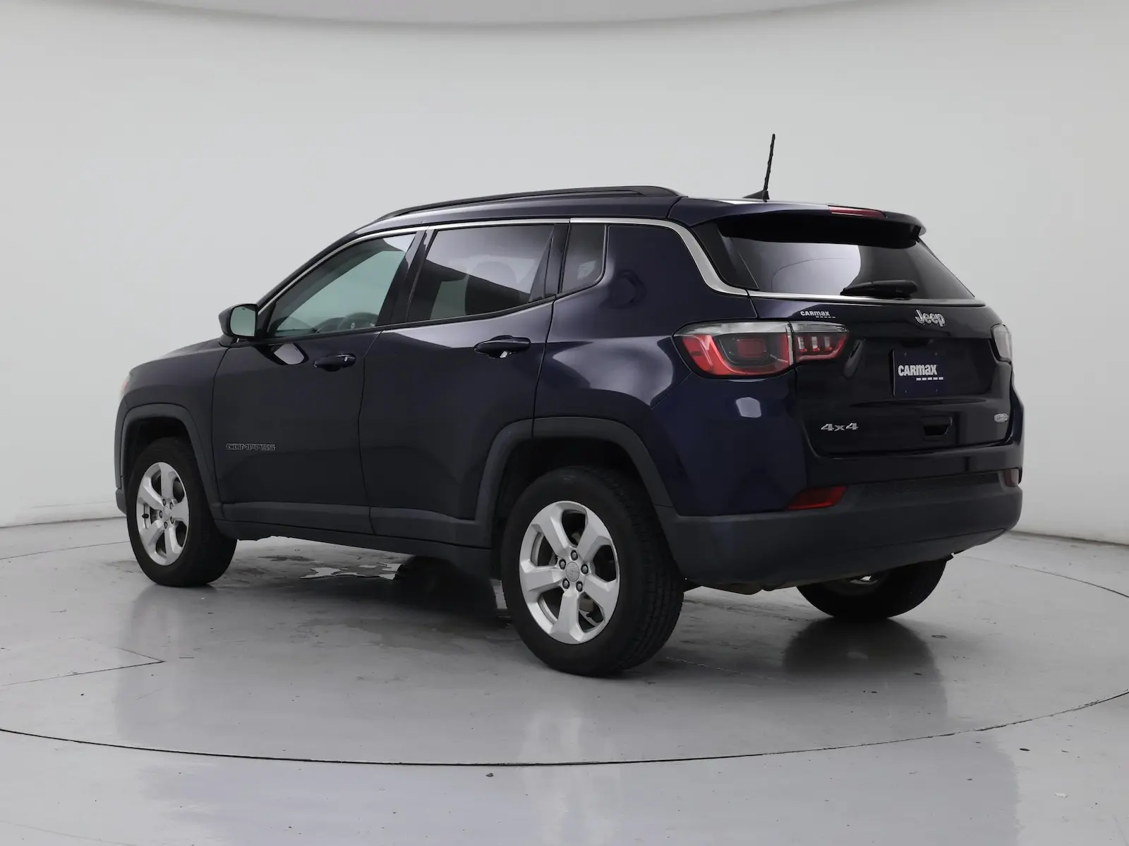 2019 Jeep Compass Latitude 4WD photo 3