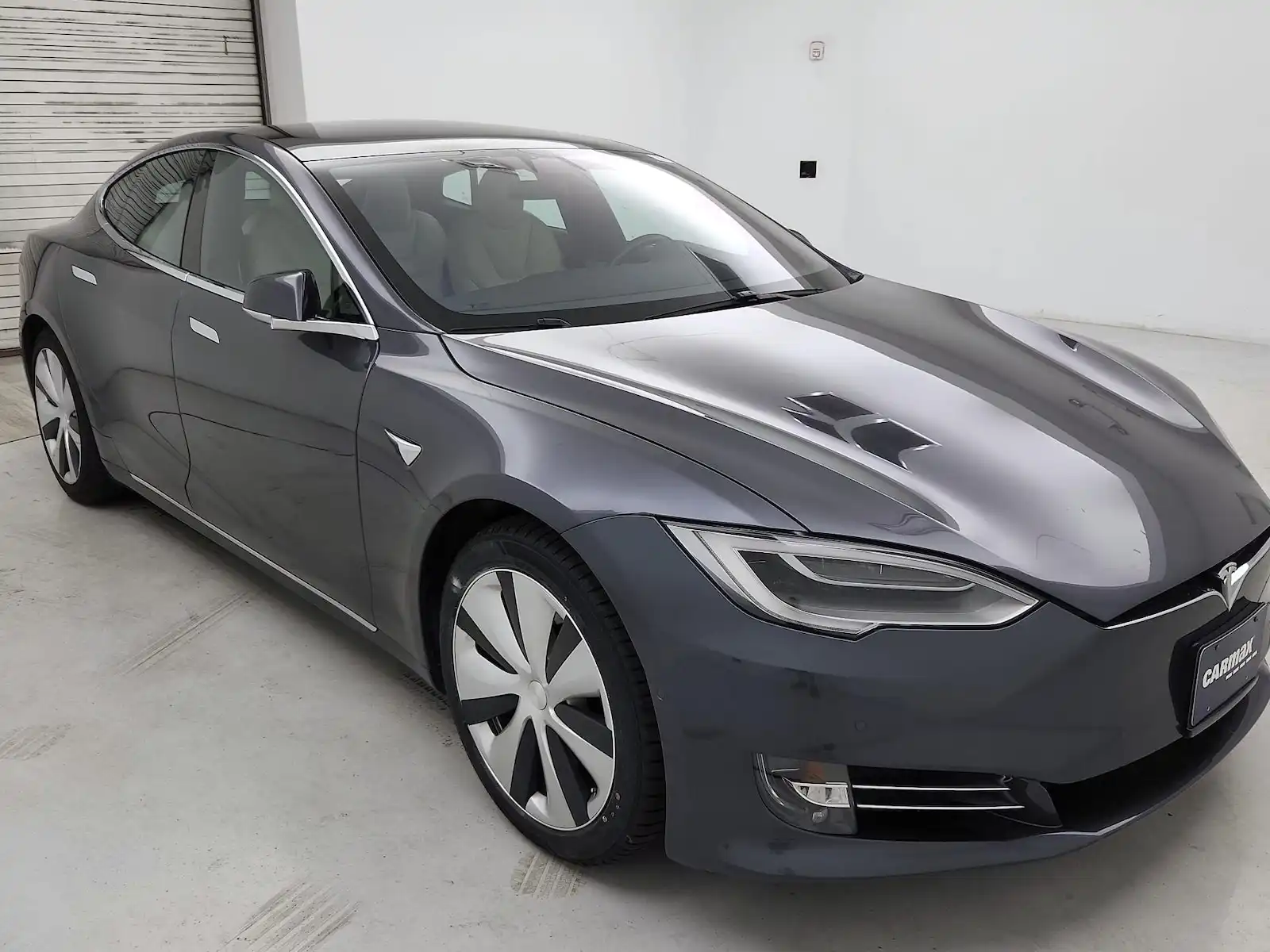2021 Tesla Model S Long Range Plus's photo