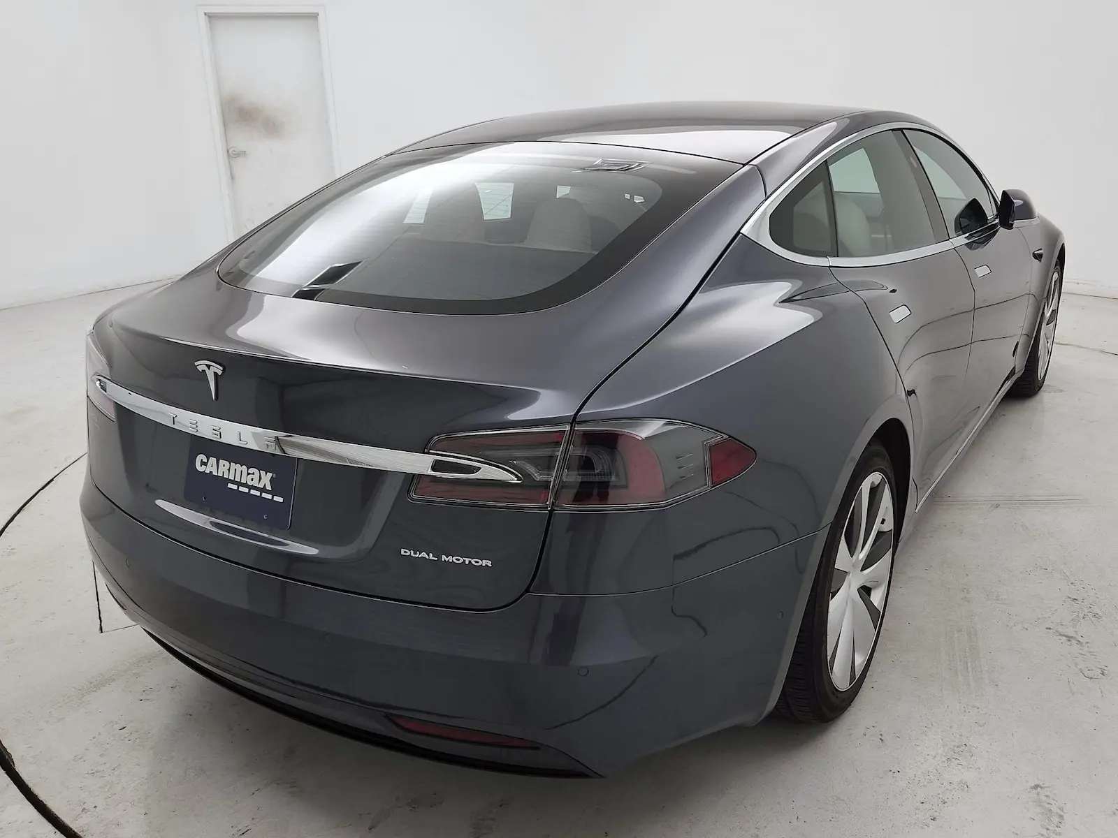 2021 Tesla Model S Long Range Plus photo 5