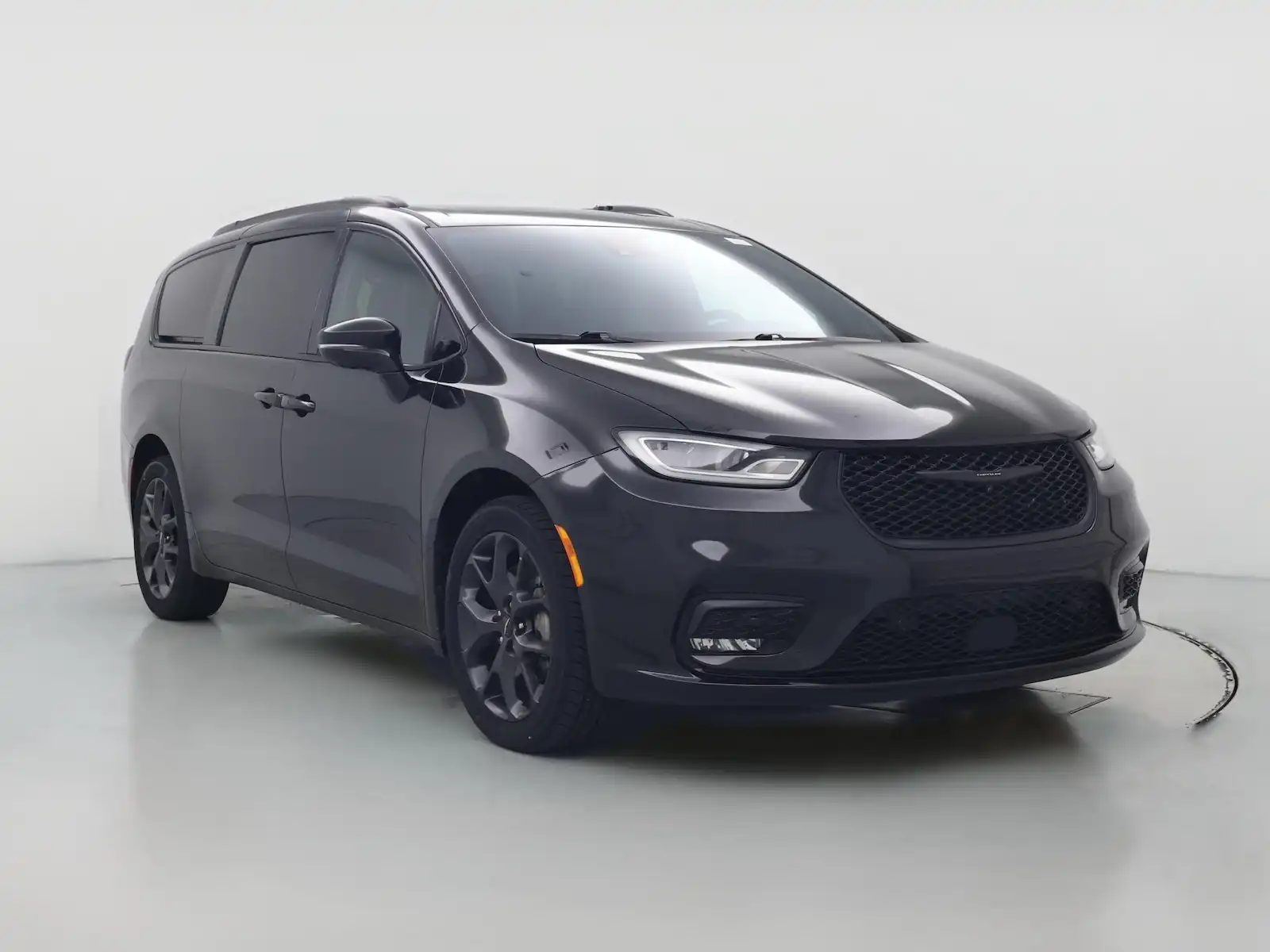 2022 Chrysler Pacifica Limited's photo