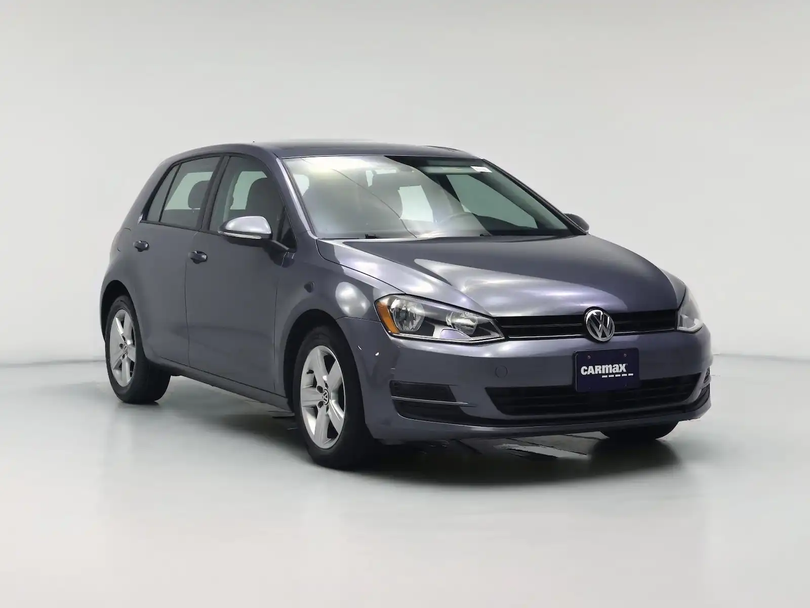 2017 Volkswagen Golf TSI Wolfsburg Edition 4-Door Auto's photo