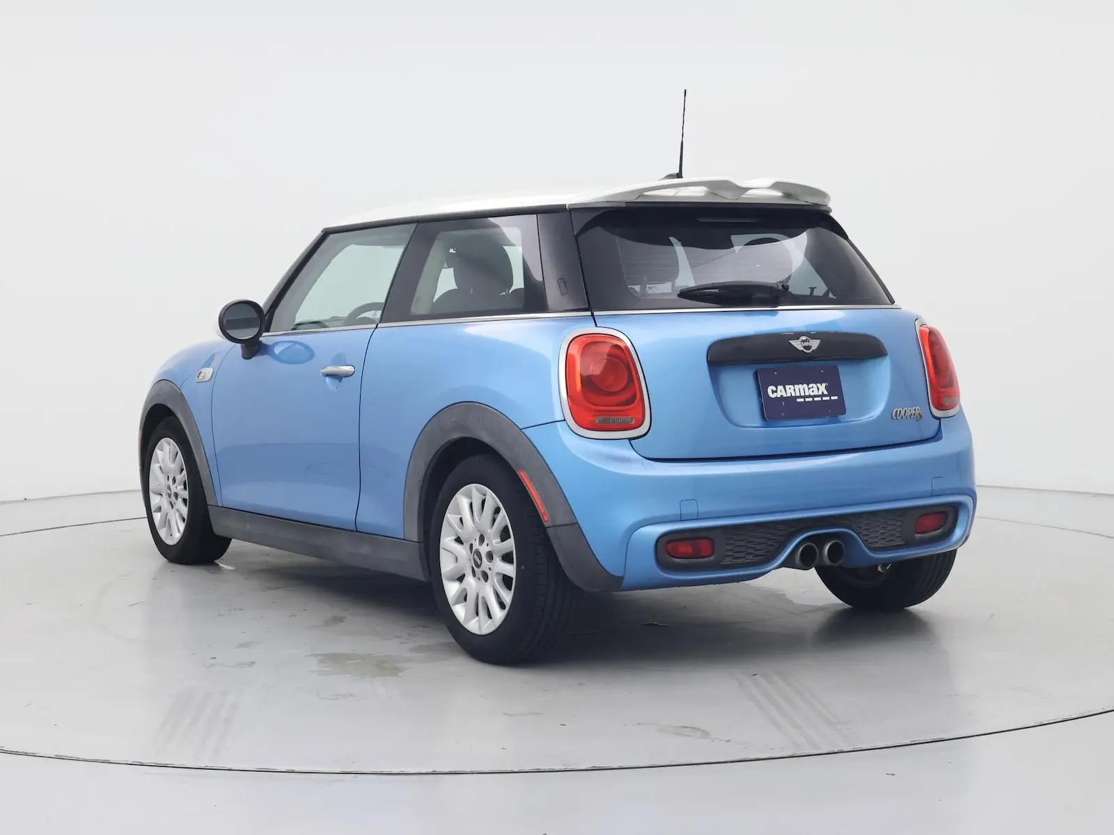 2015 MINI Cooper S photo 3
