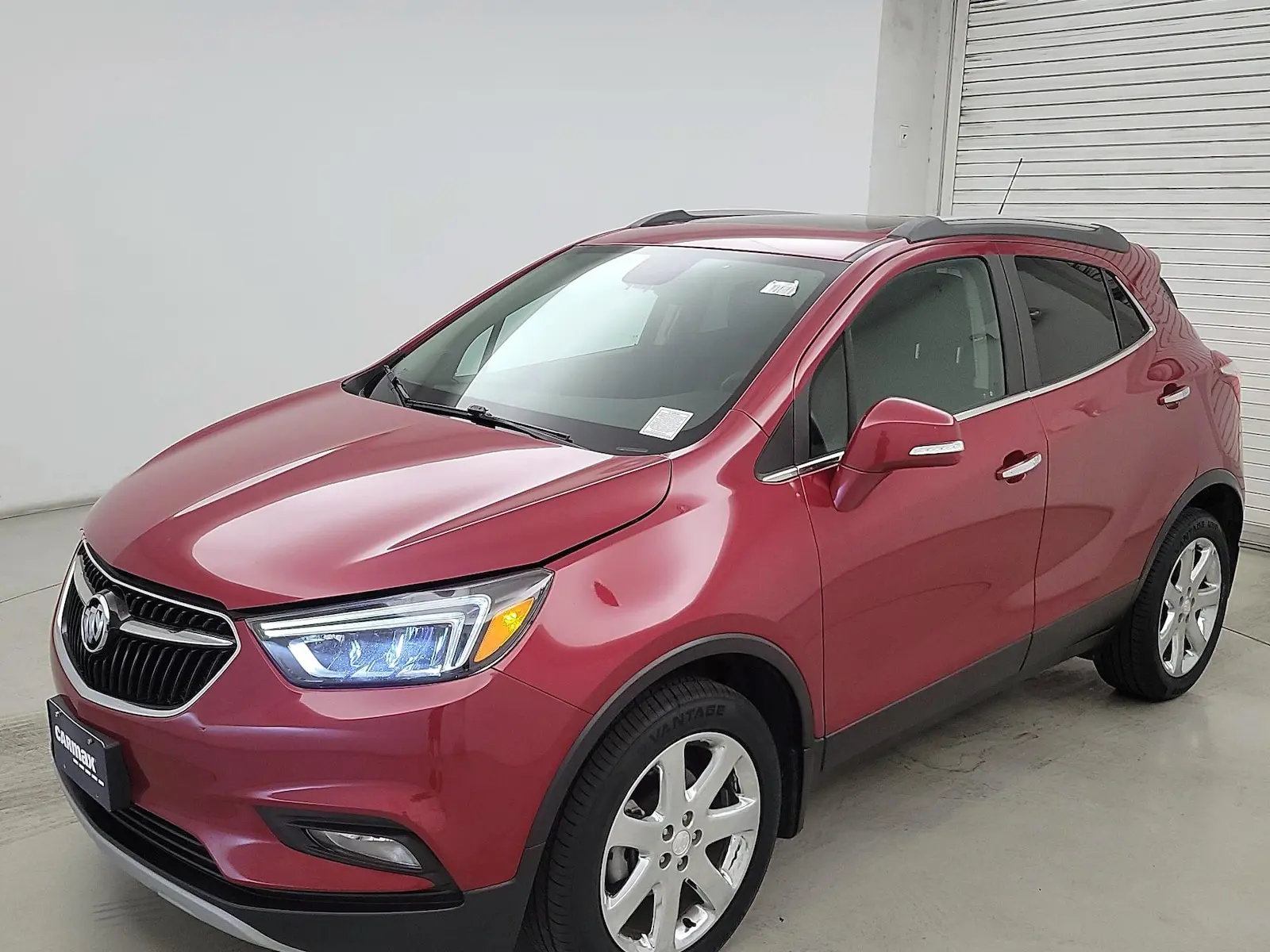 2019 Buick Encore Essence AWD photo 3