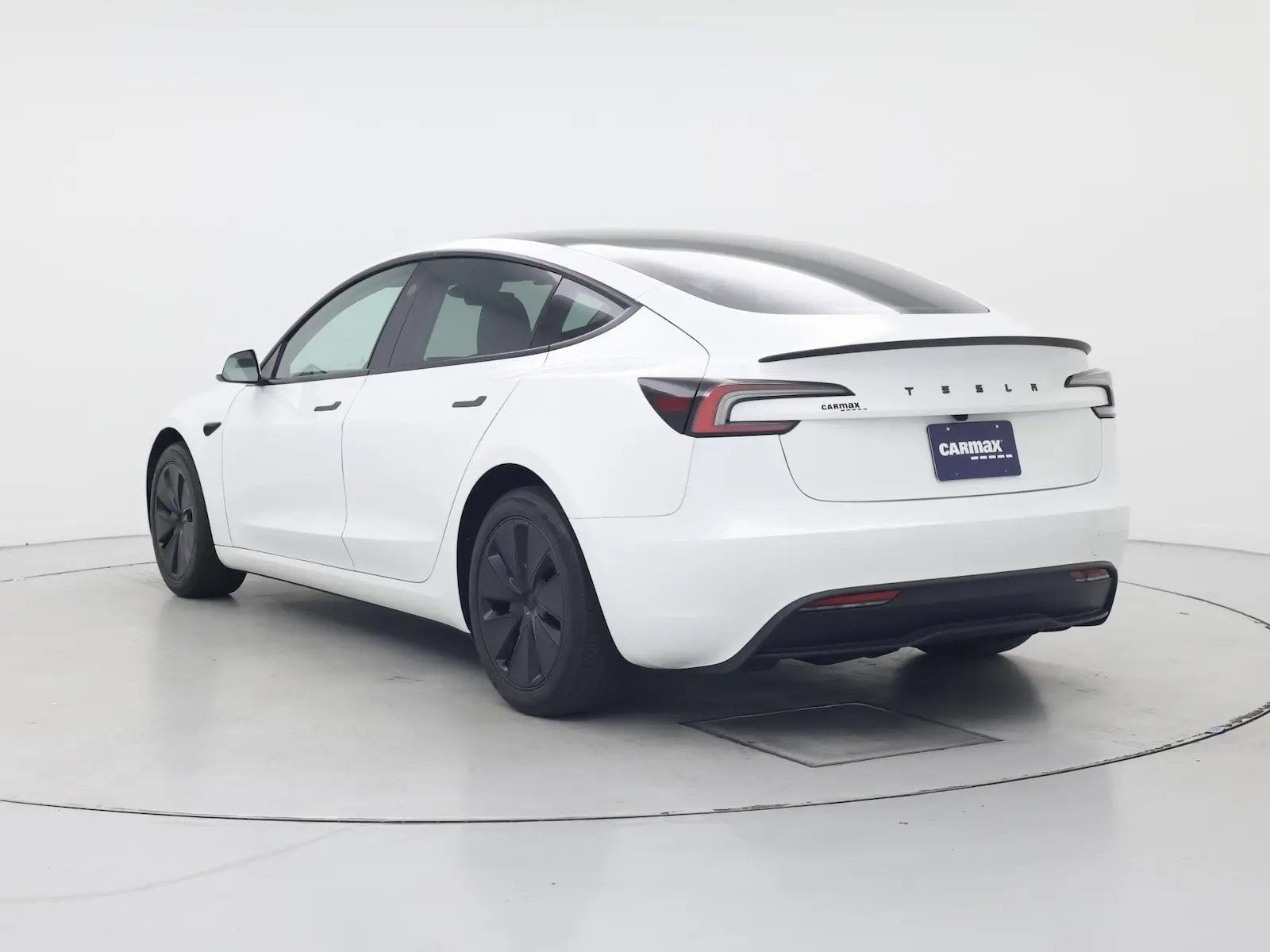 2024 Tesla Model 3 Long Range photo 3
