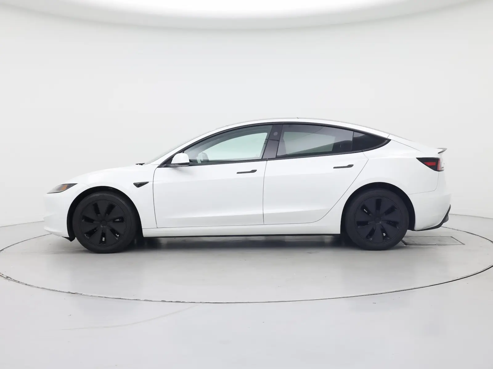 2024 Tesla Model 3 Long Range photo 4
