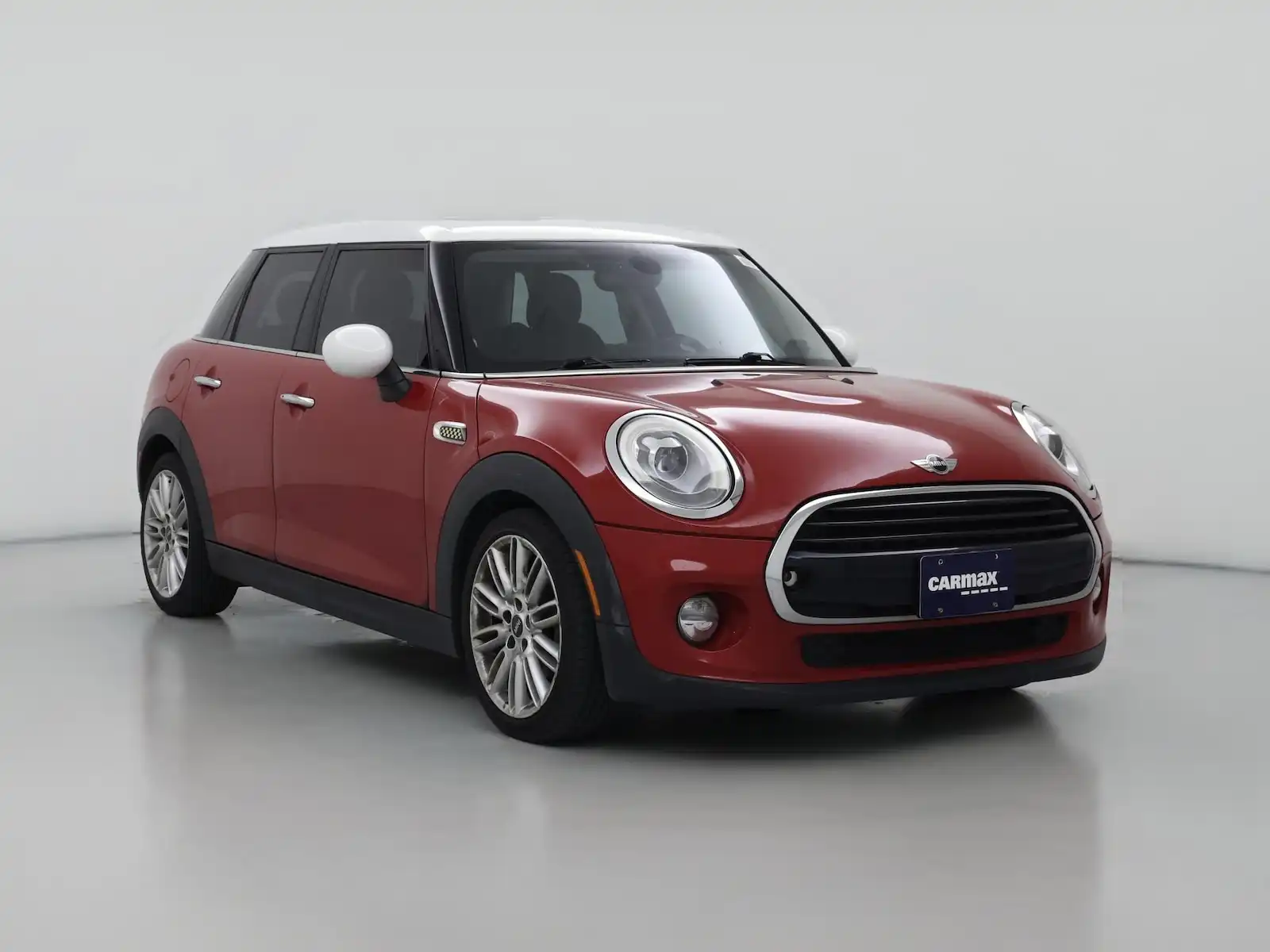 2018 MINI Cooper 4 Door's photo