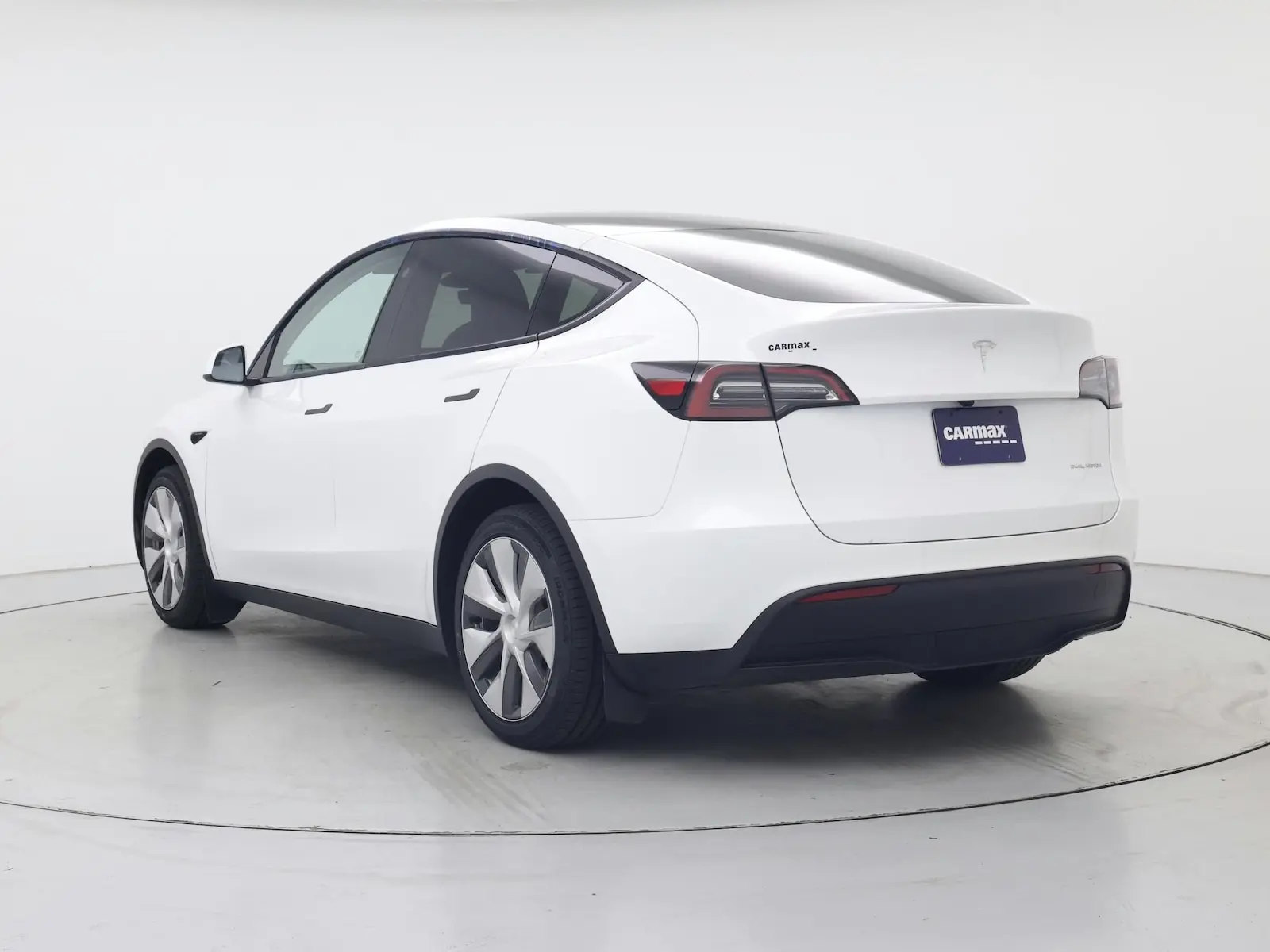 2023 Tesla Model Y Long Range Dual Motor AWD photo 3