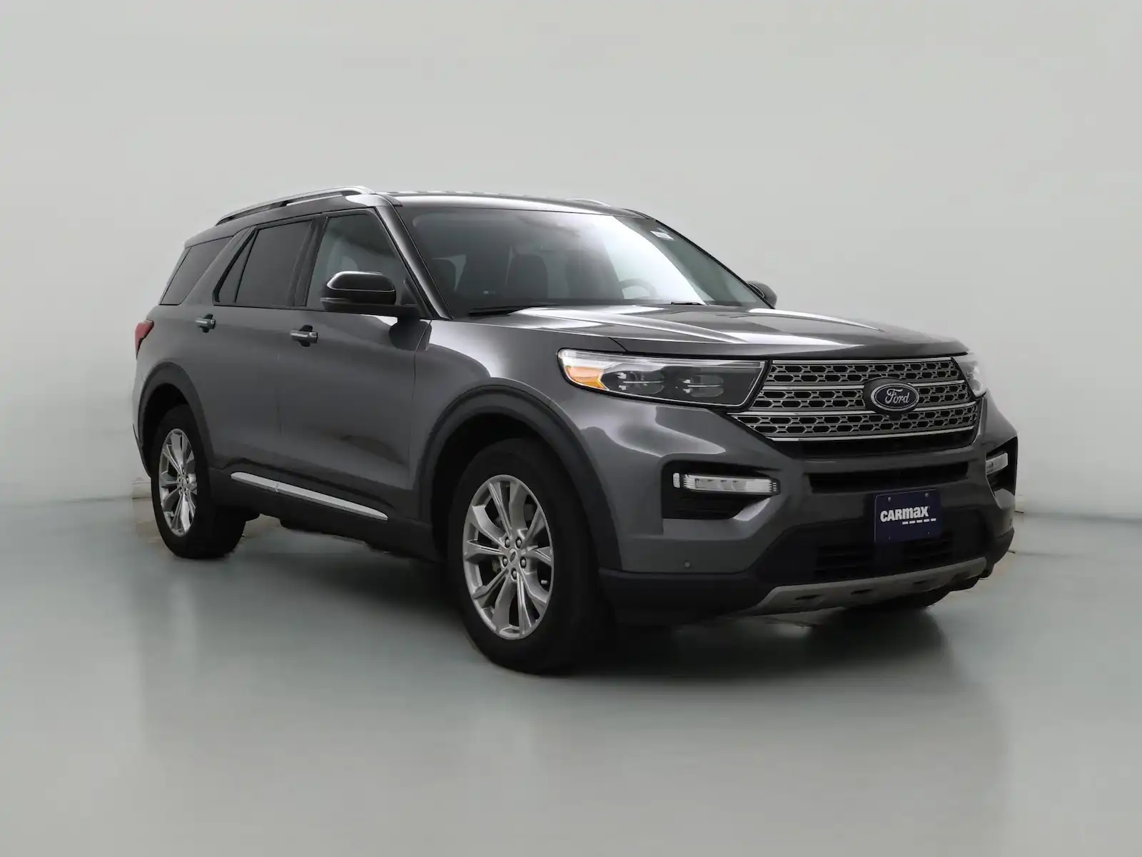 2023 Ford Explorer Limited 4WD High Package's photo