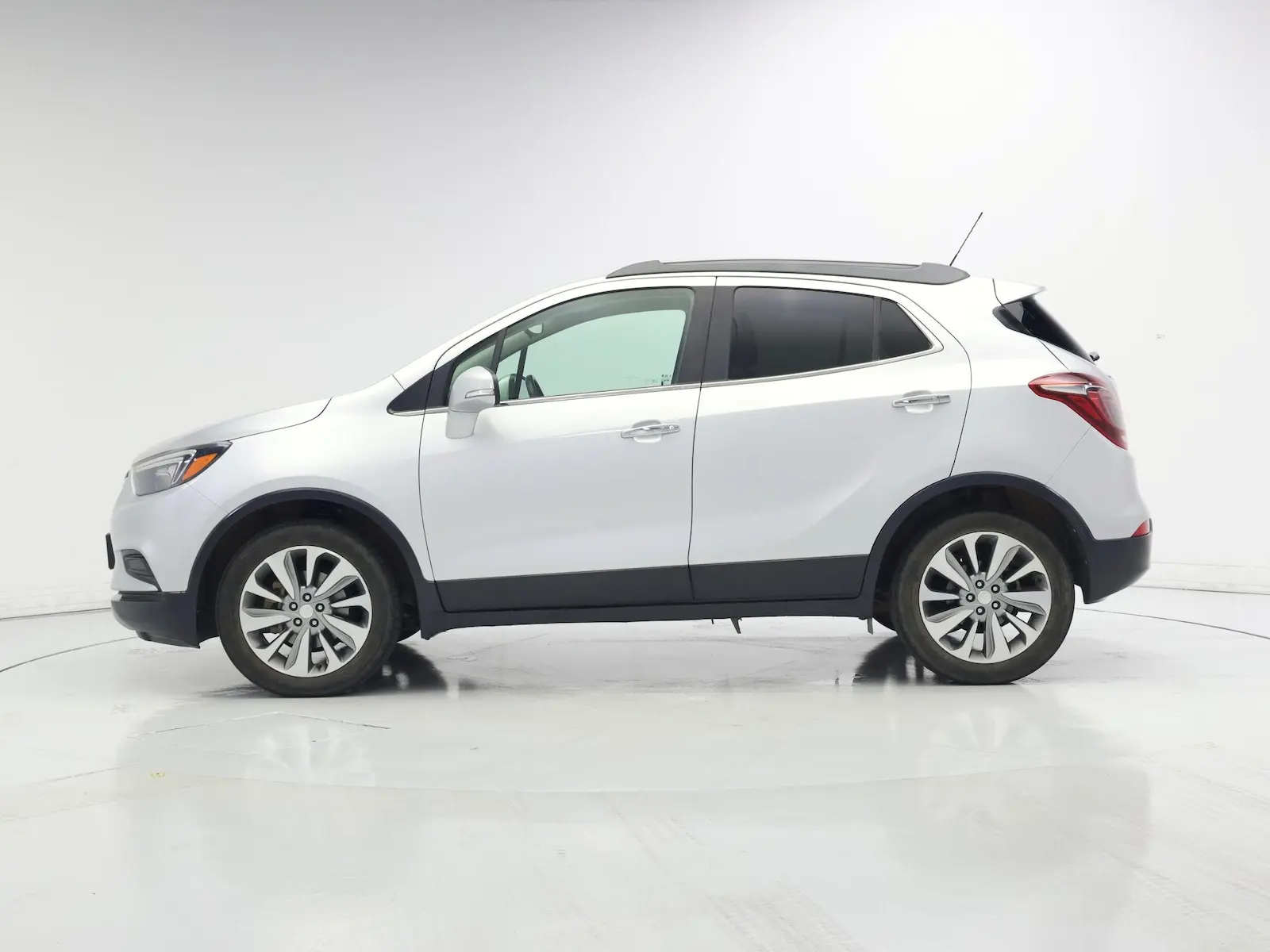 2017 Buick Encore Preferred photo 4