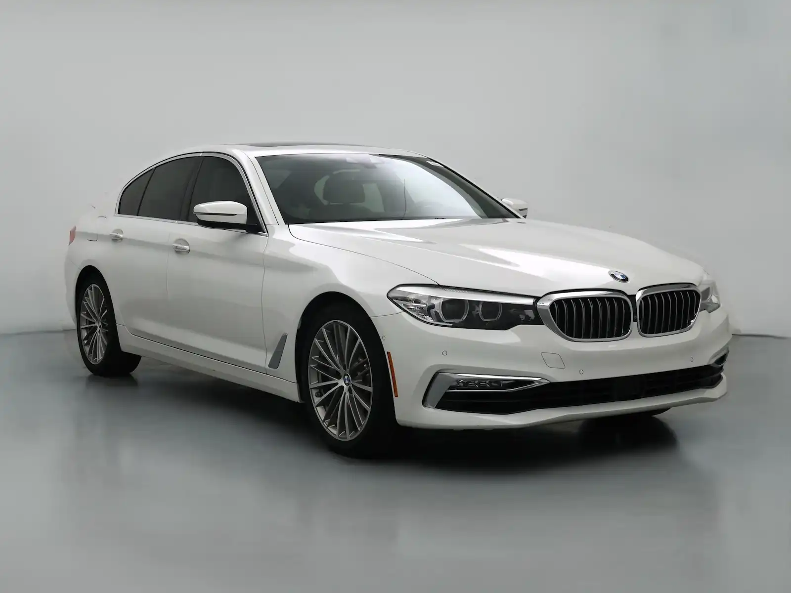 2018 BMW 5 Series 540i Sedan's photo