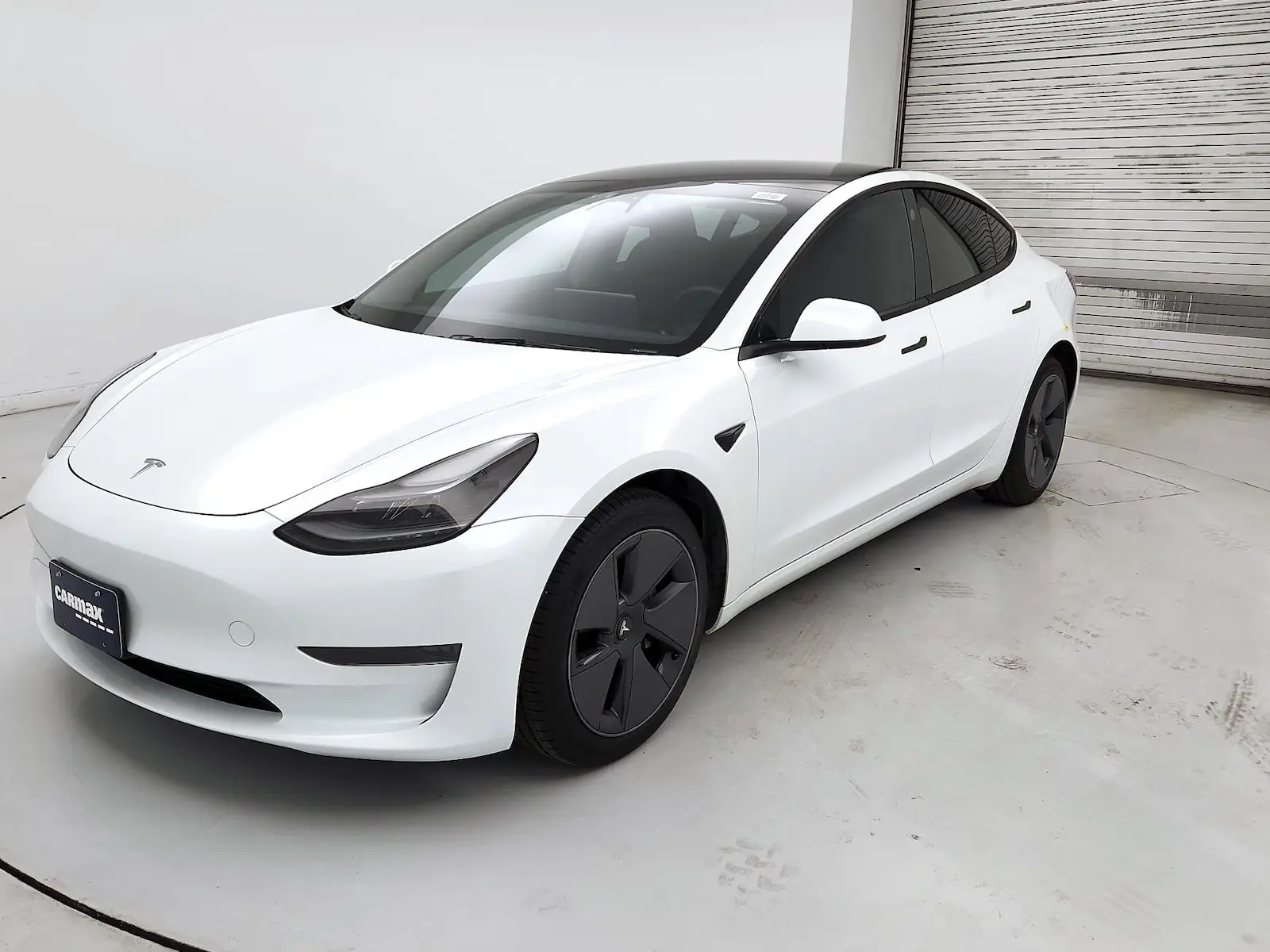2023 Tesla Model 3 Base photo 3
